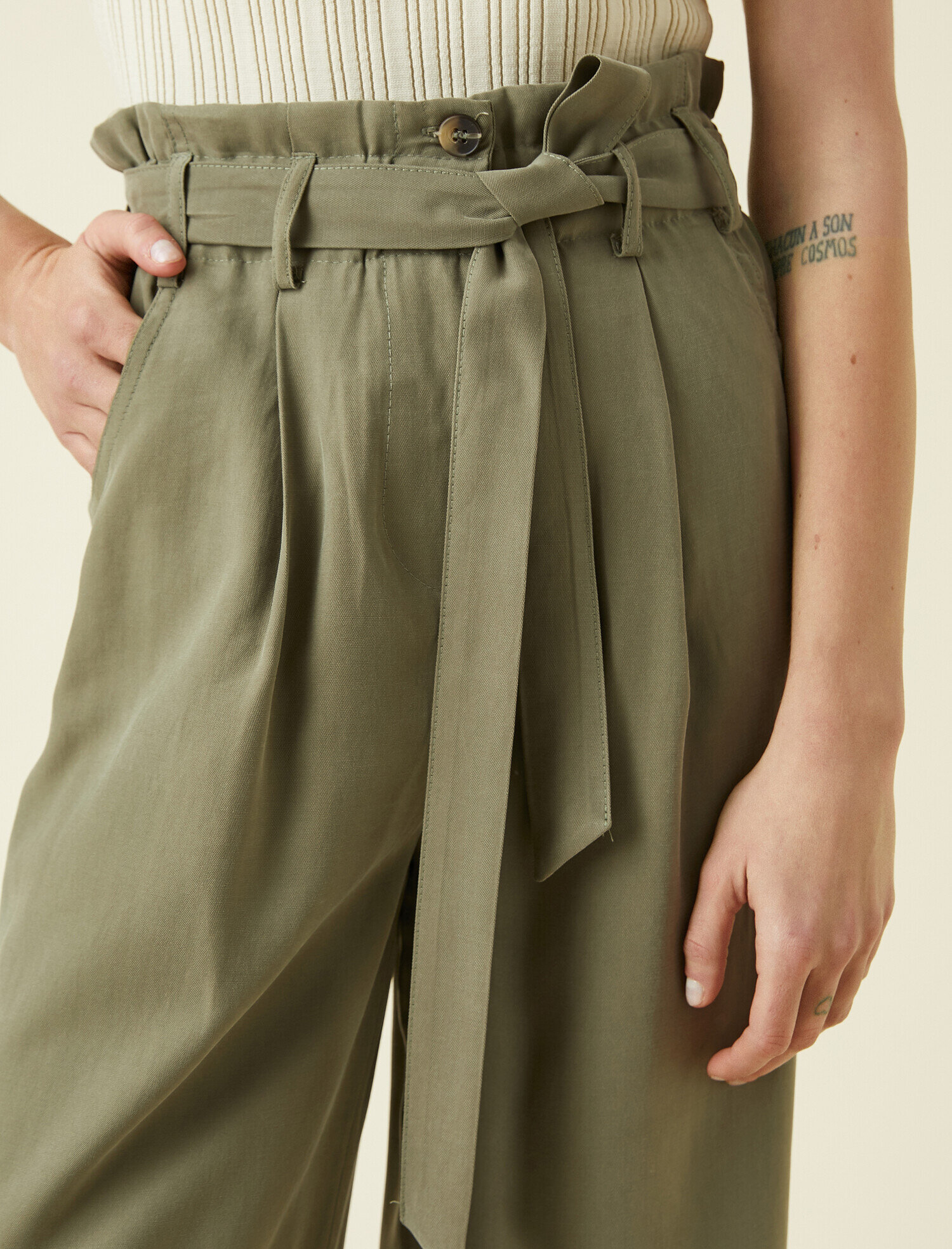   Kemerli Pantolon Geniş Paça