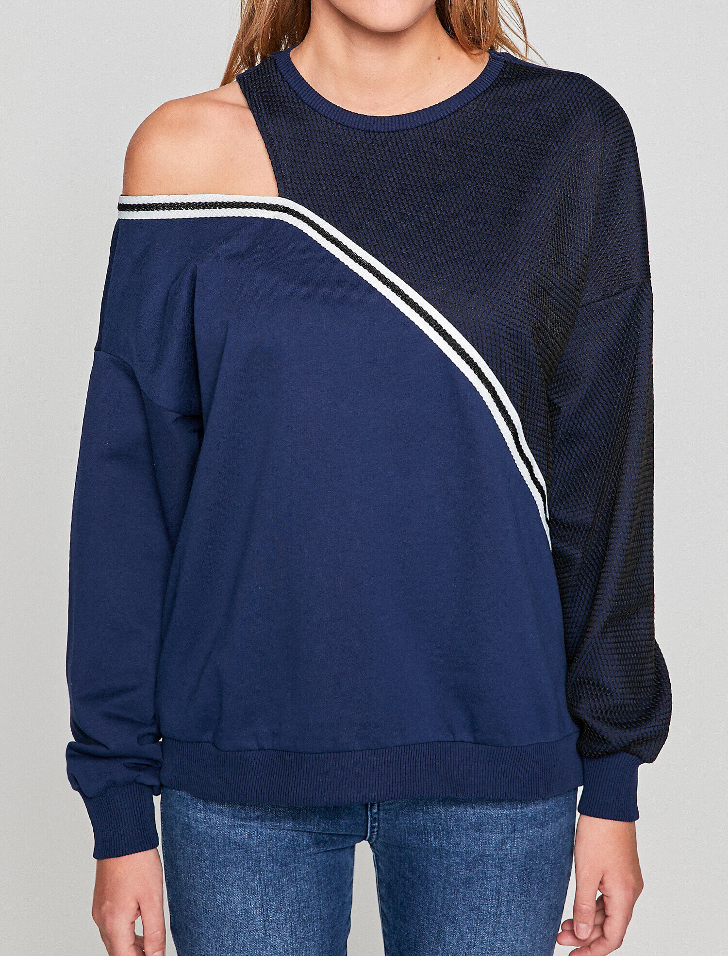   Omzu Açık Sweatshirt