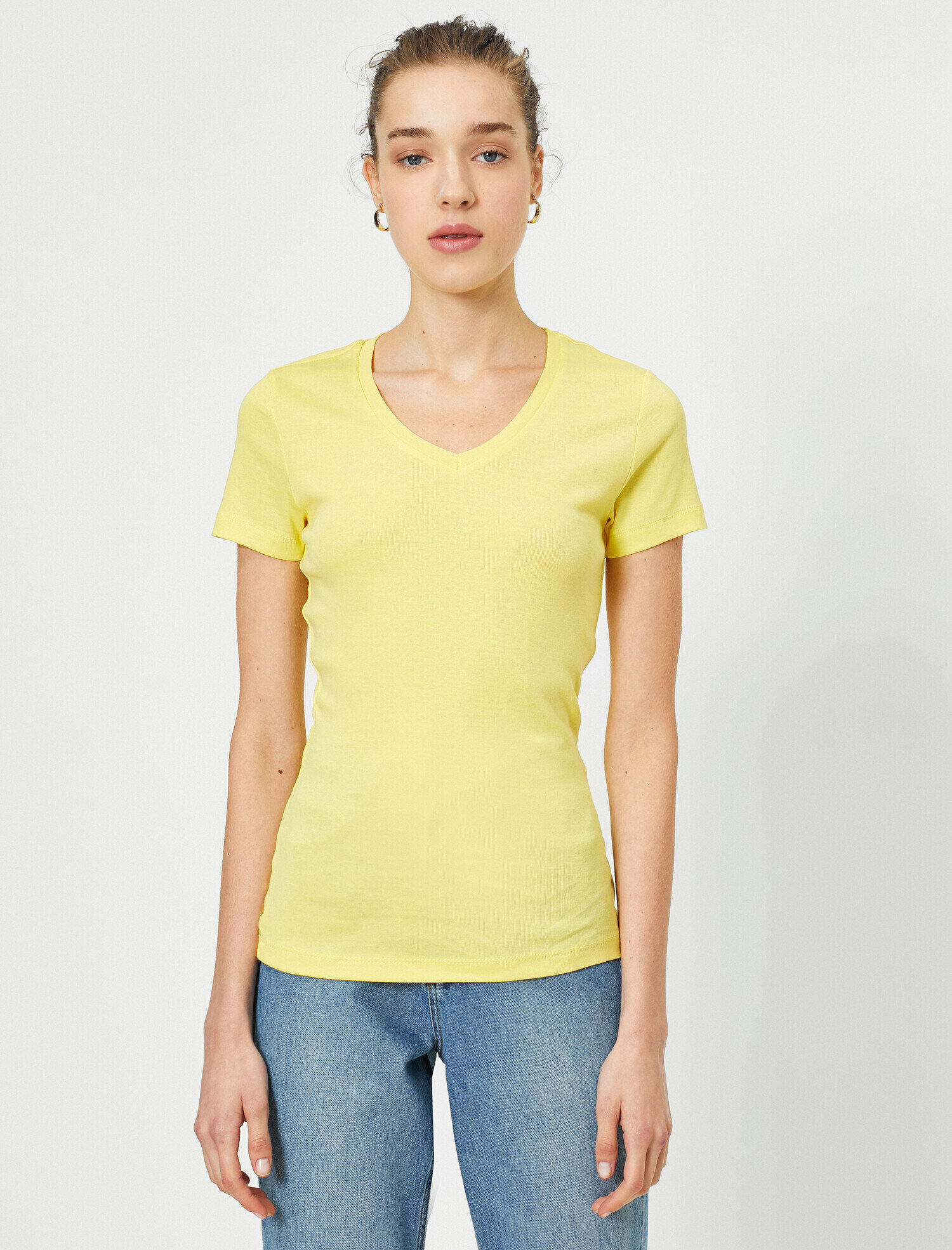   Standart Kesim V Yaka Basic Tişört