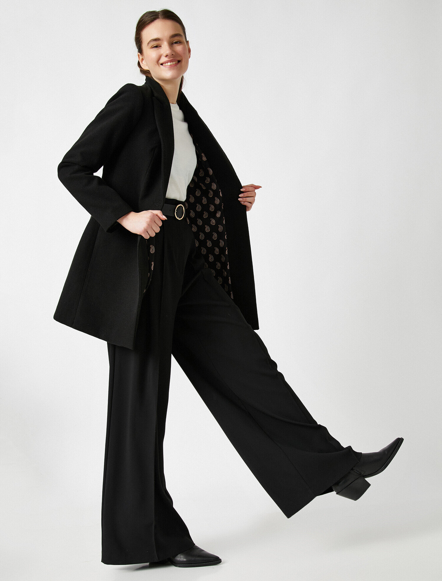   Düğmeli Kaşe Kaban