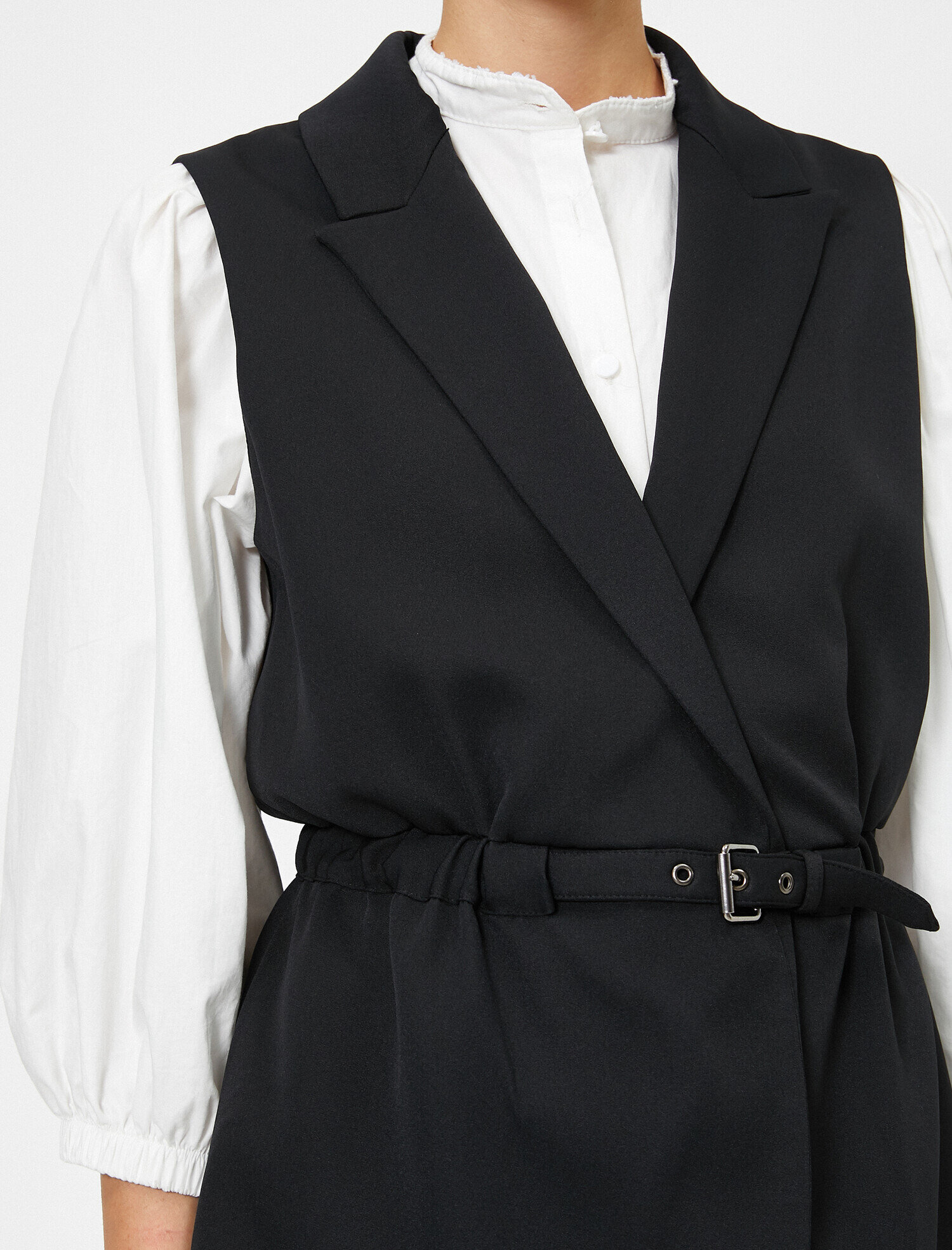   Gömlek Yaka Kemerli Yelek