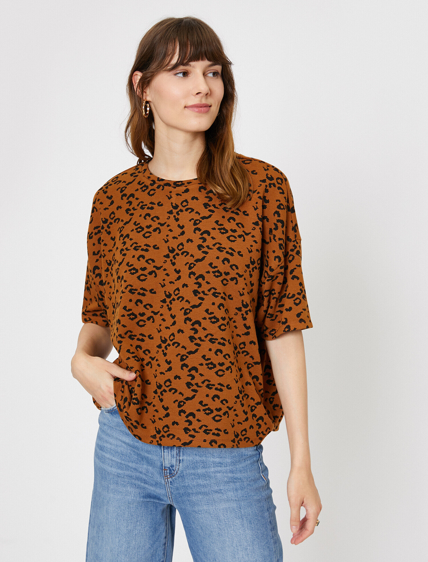   Leopar Desenli Tişört