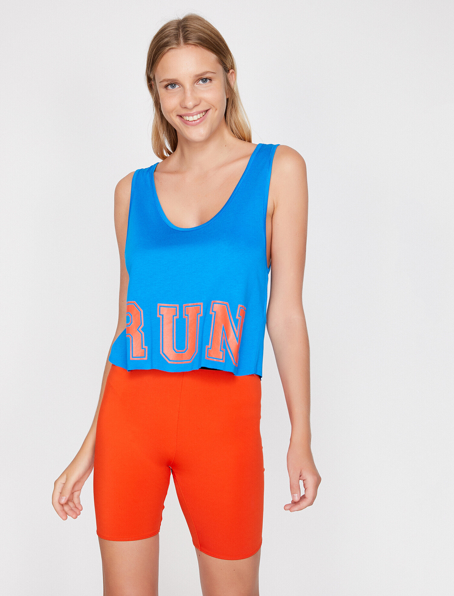   Yazı Baskılı Atlet