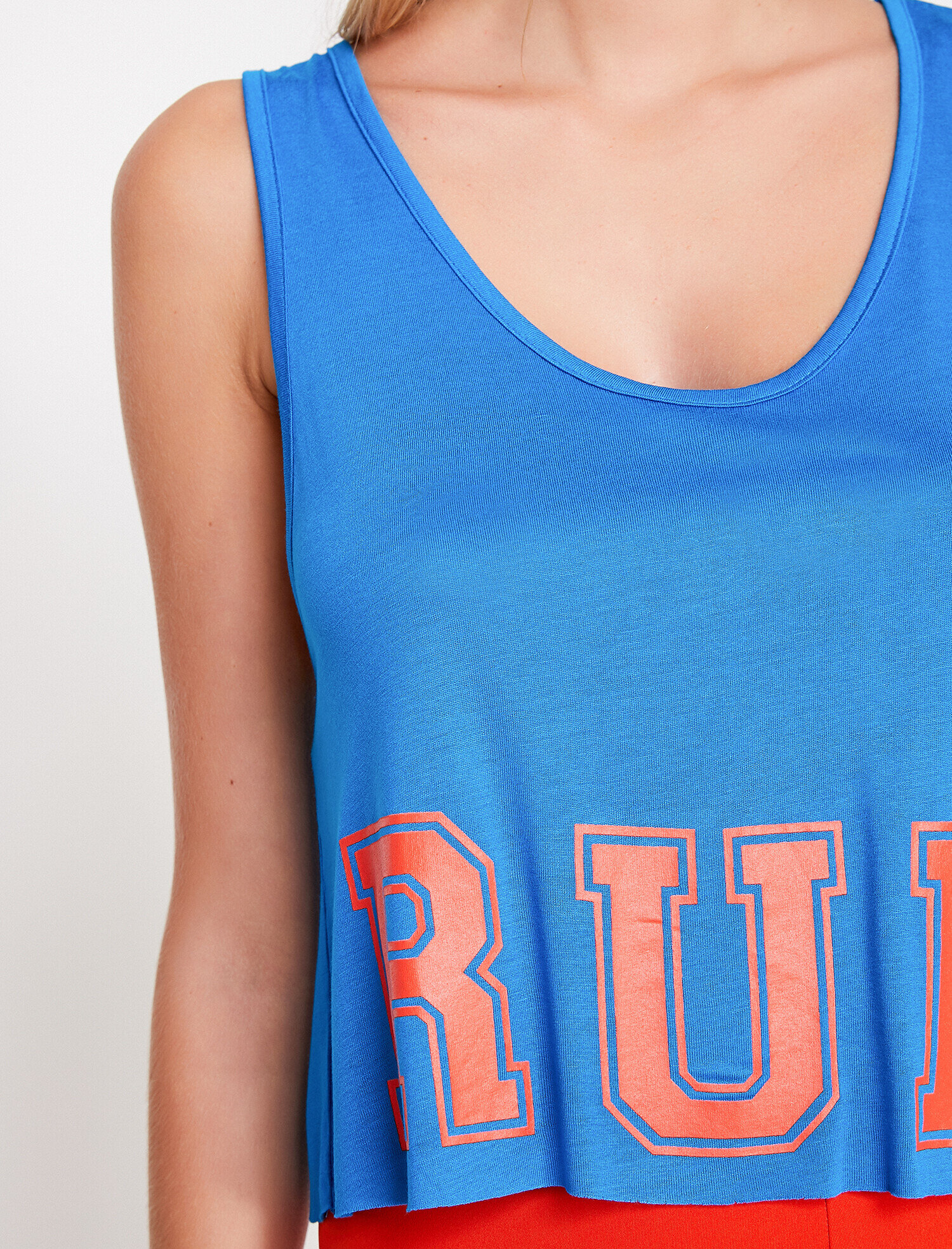   Yazı Baskılı Atlet