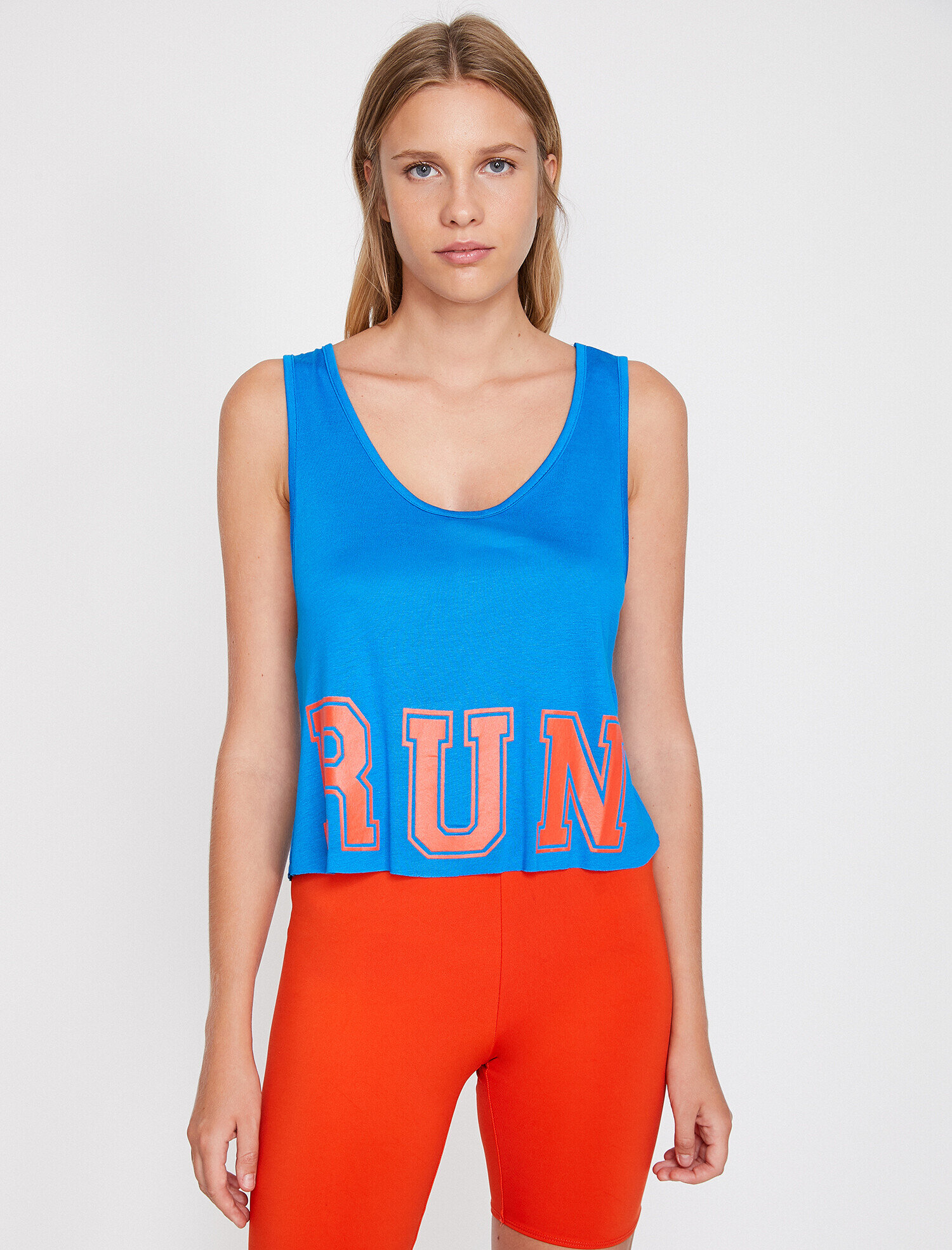   Yazı Baskılı Atlet