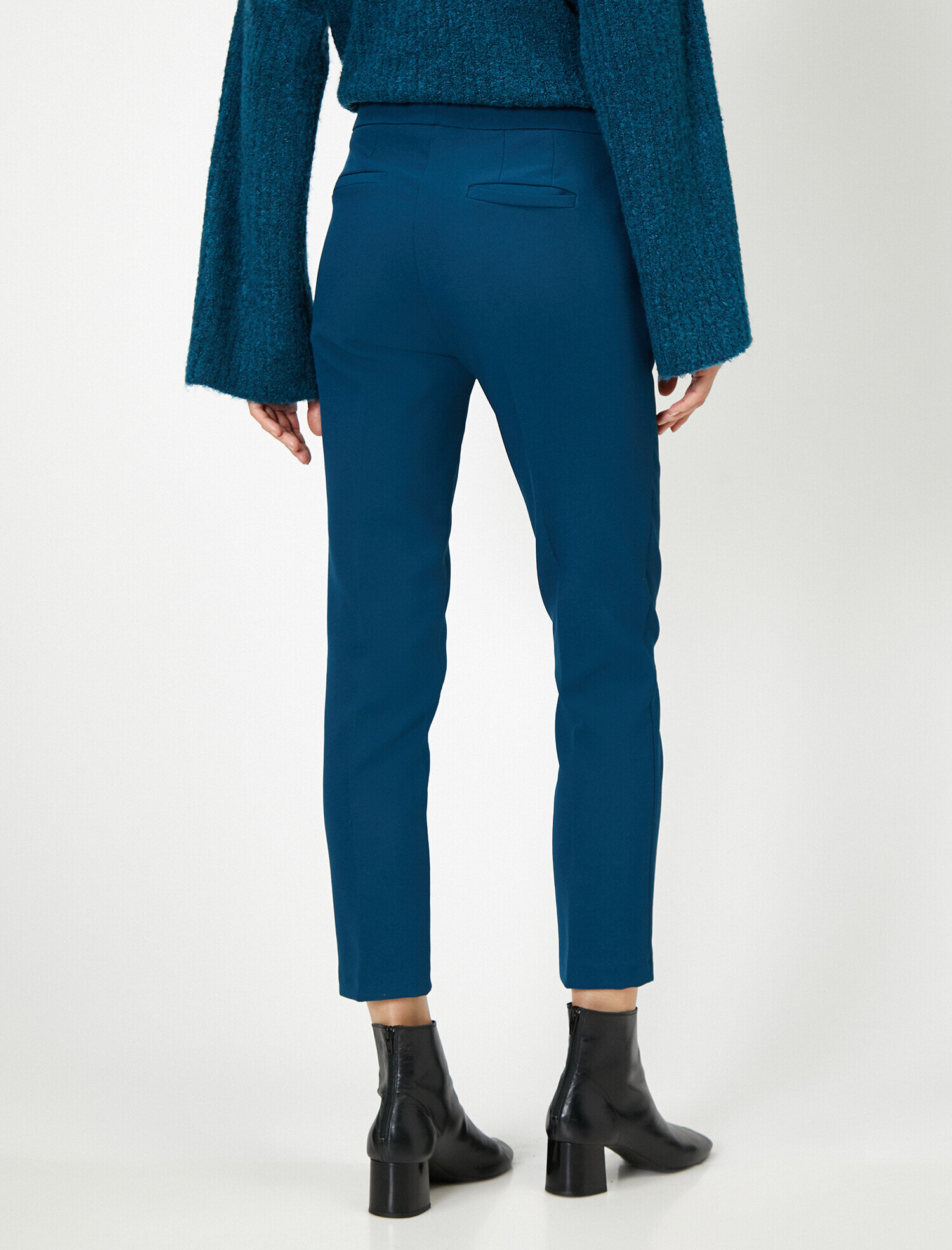 Düğme Detaylı Pantolon