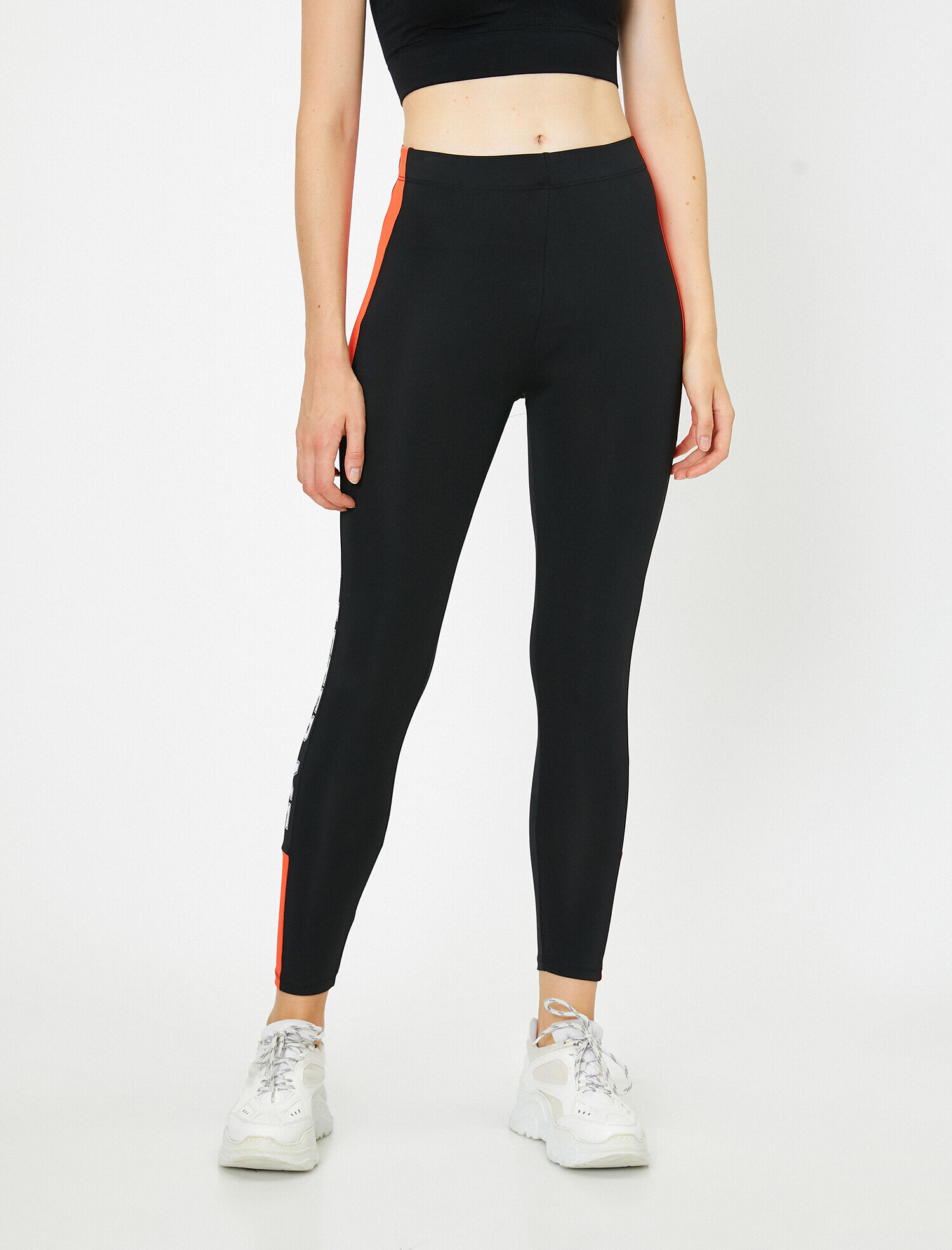   Yazılı Baskılı Tayt