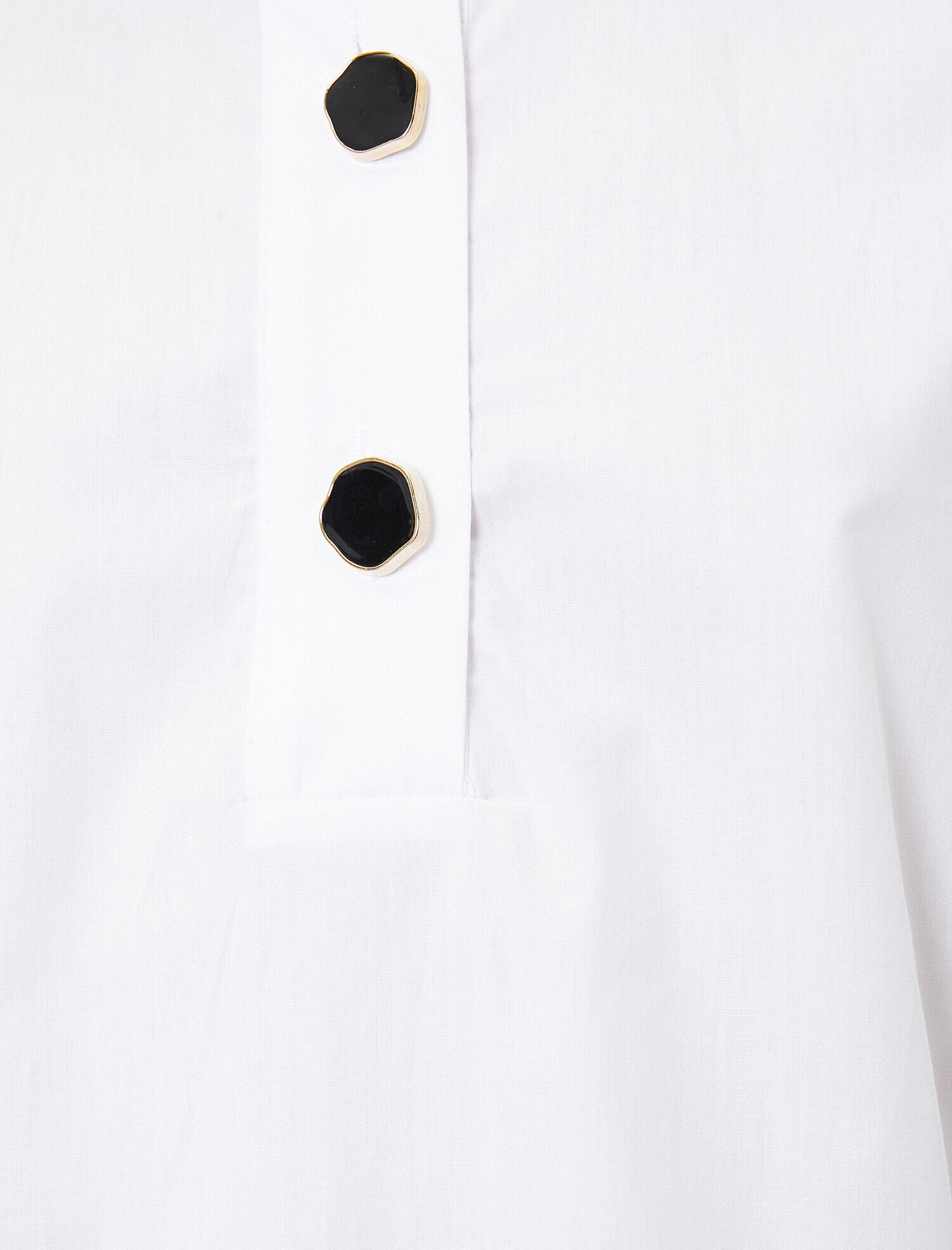 Düğme Detaylı Bluz