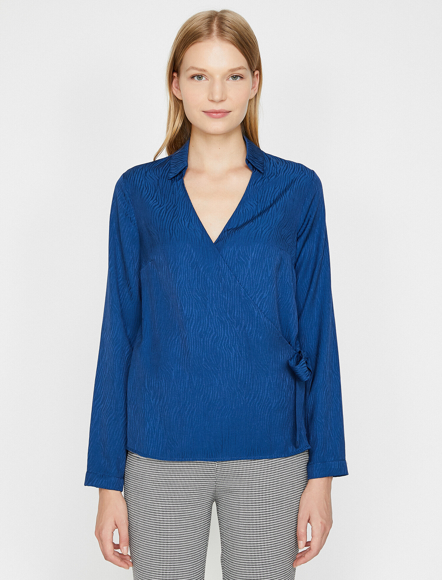   Beli Bağlamalı Bluz