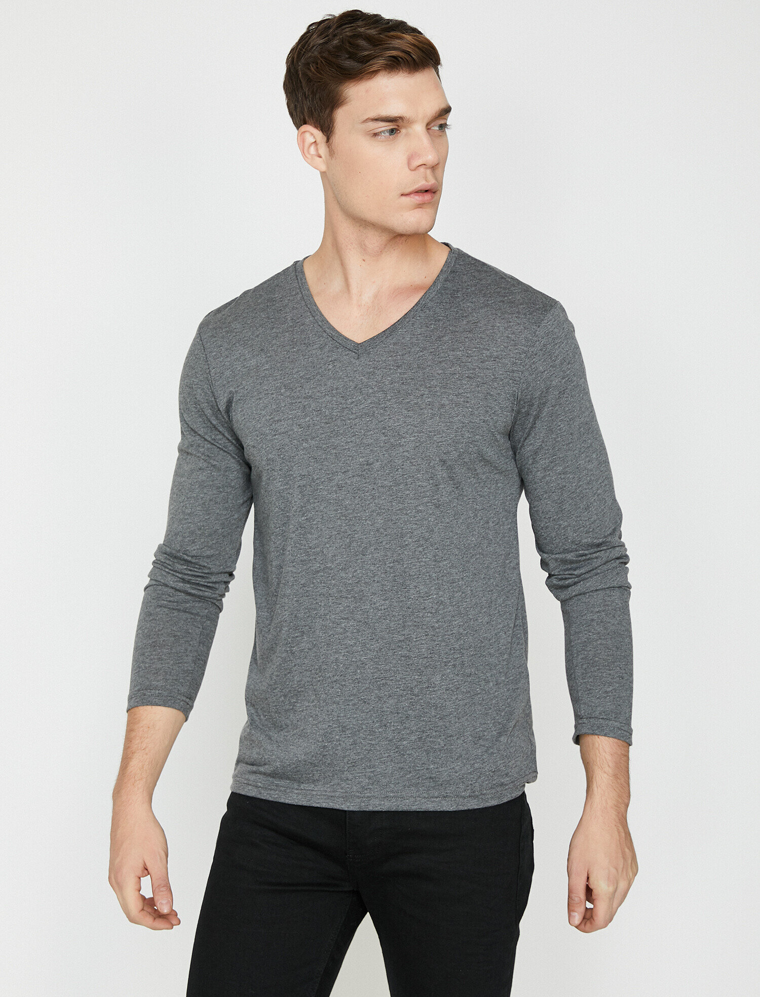   V Yaka Uzun Kollu Tişört