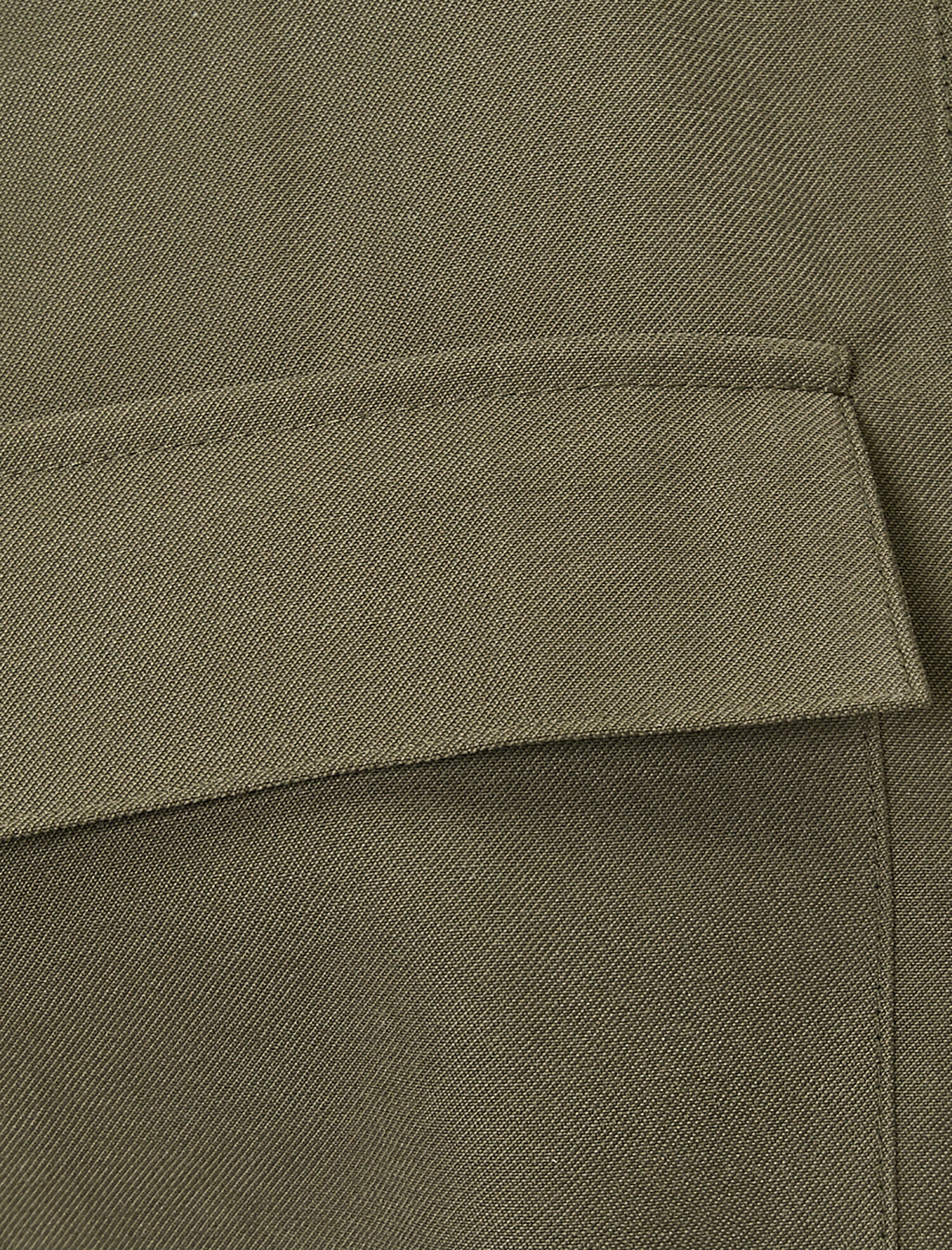 Cep Detaylı Gömlek