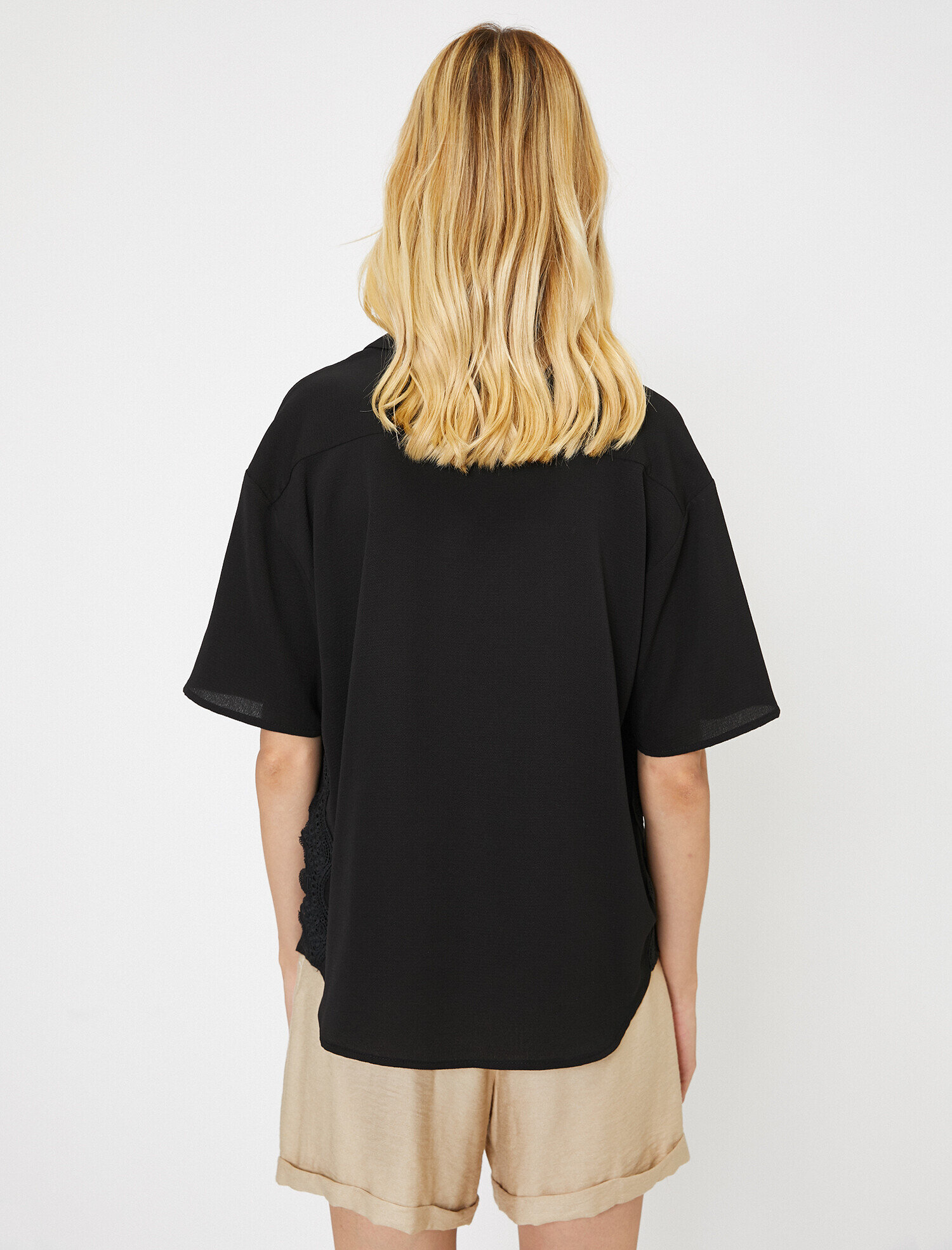   Dantel Detaylı Bluz