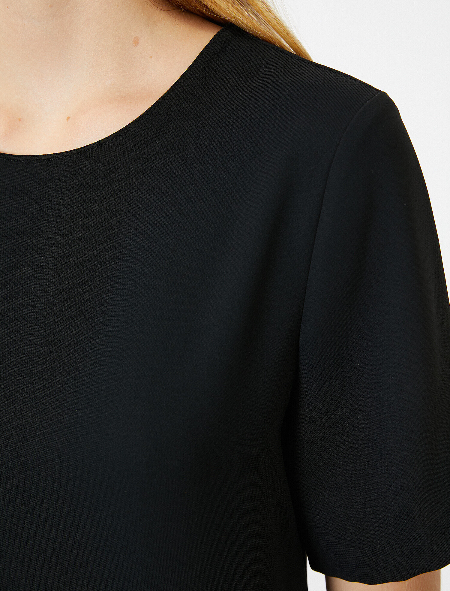   Fırfır Detaylı Elbise