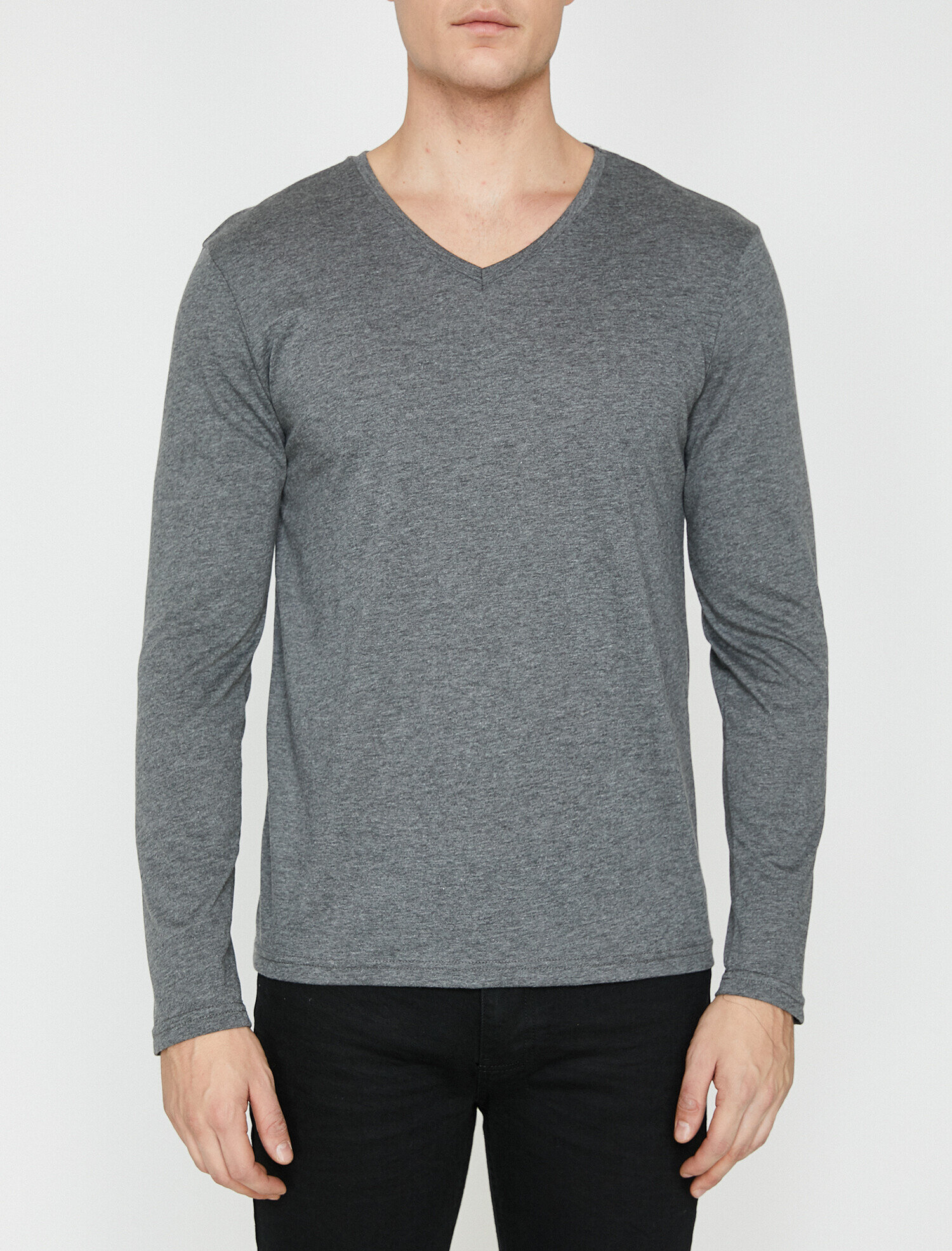   V Yaka Uzun Kollu Tişört