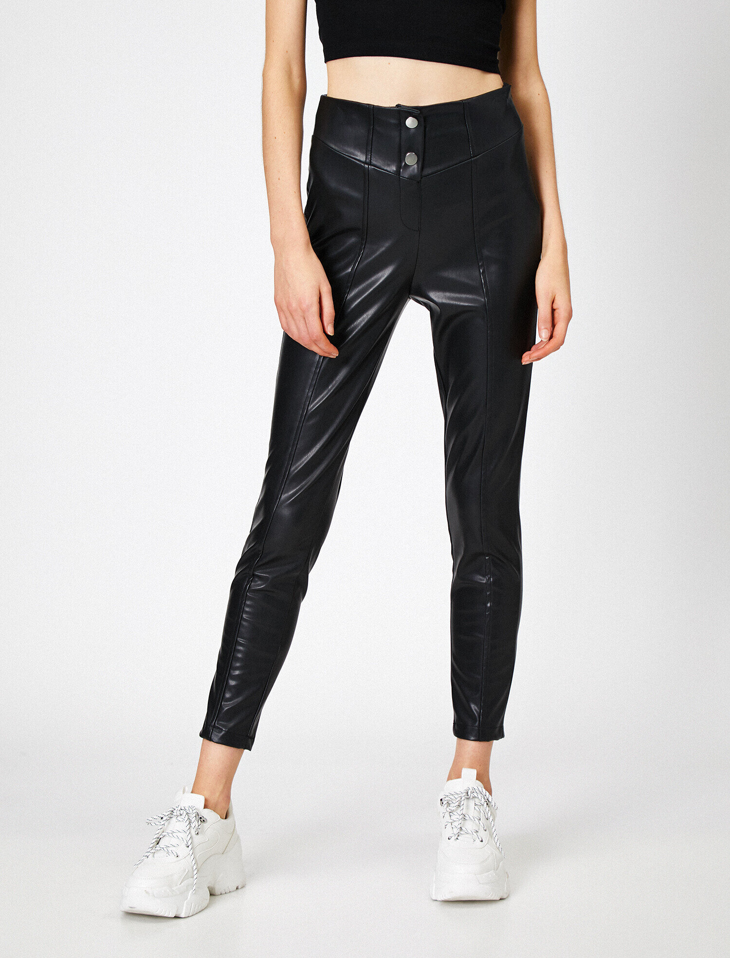   Düğme Detaylı Tayt