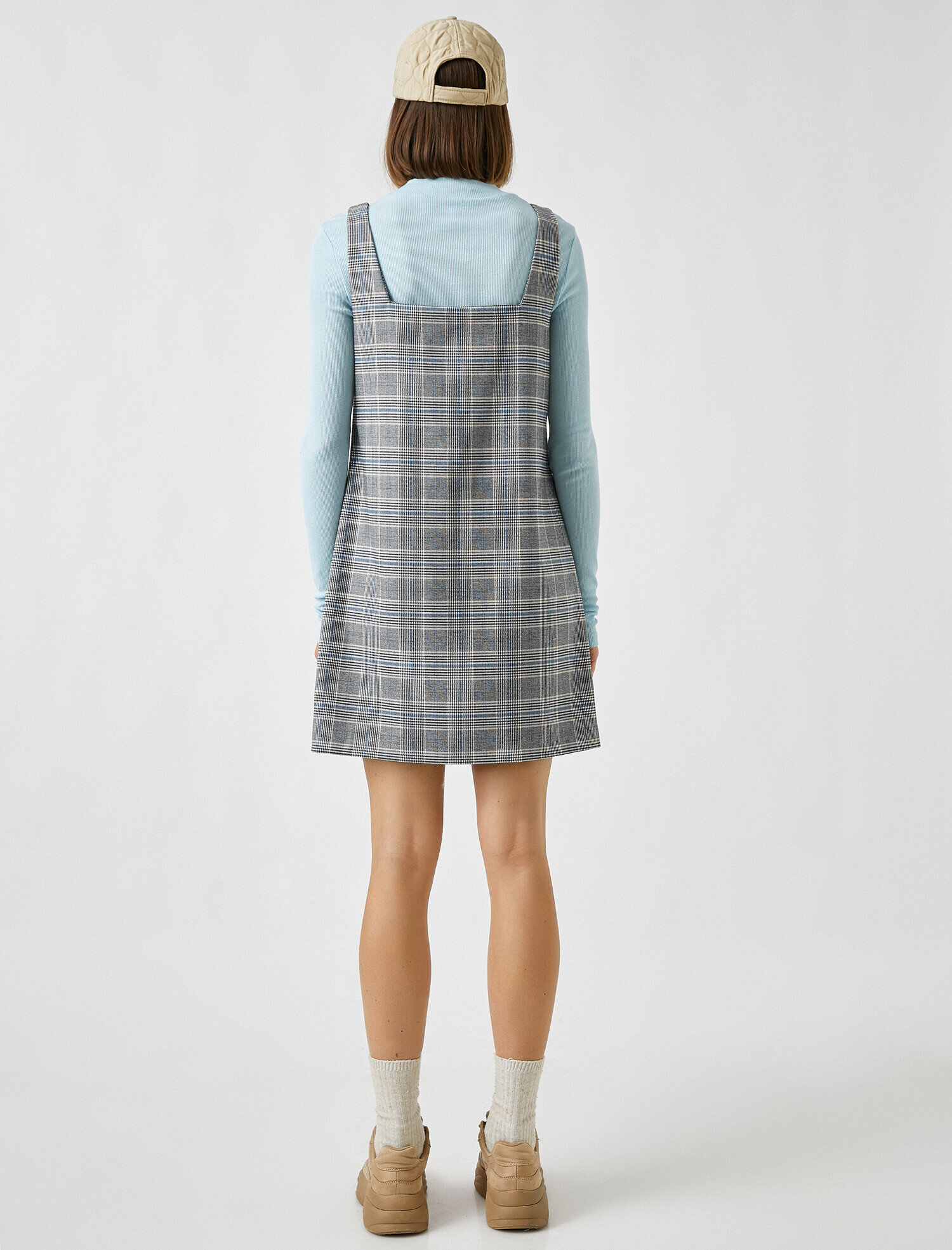   Düğme Detaylı Elbise