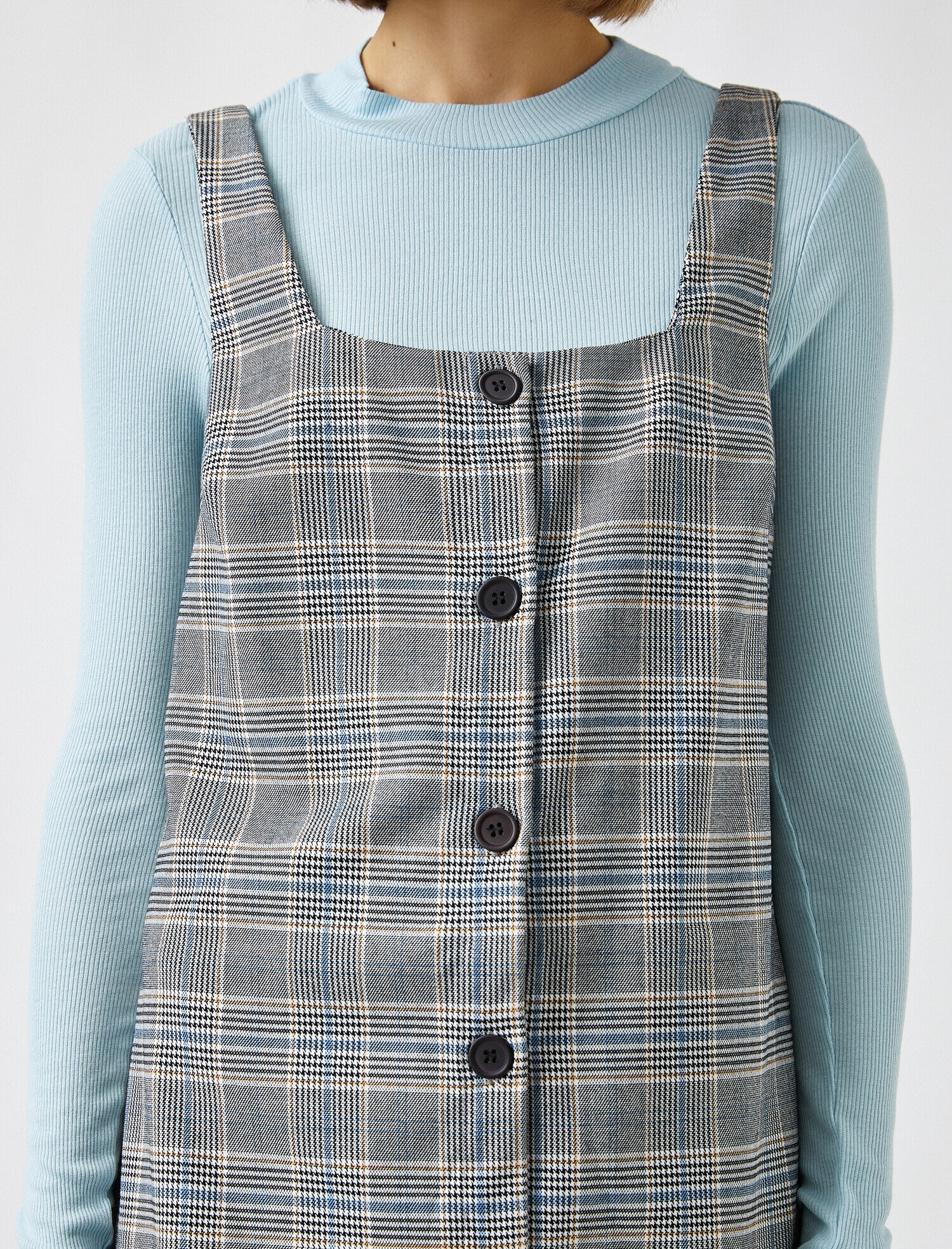   Düğme Detaylı Elbise