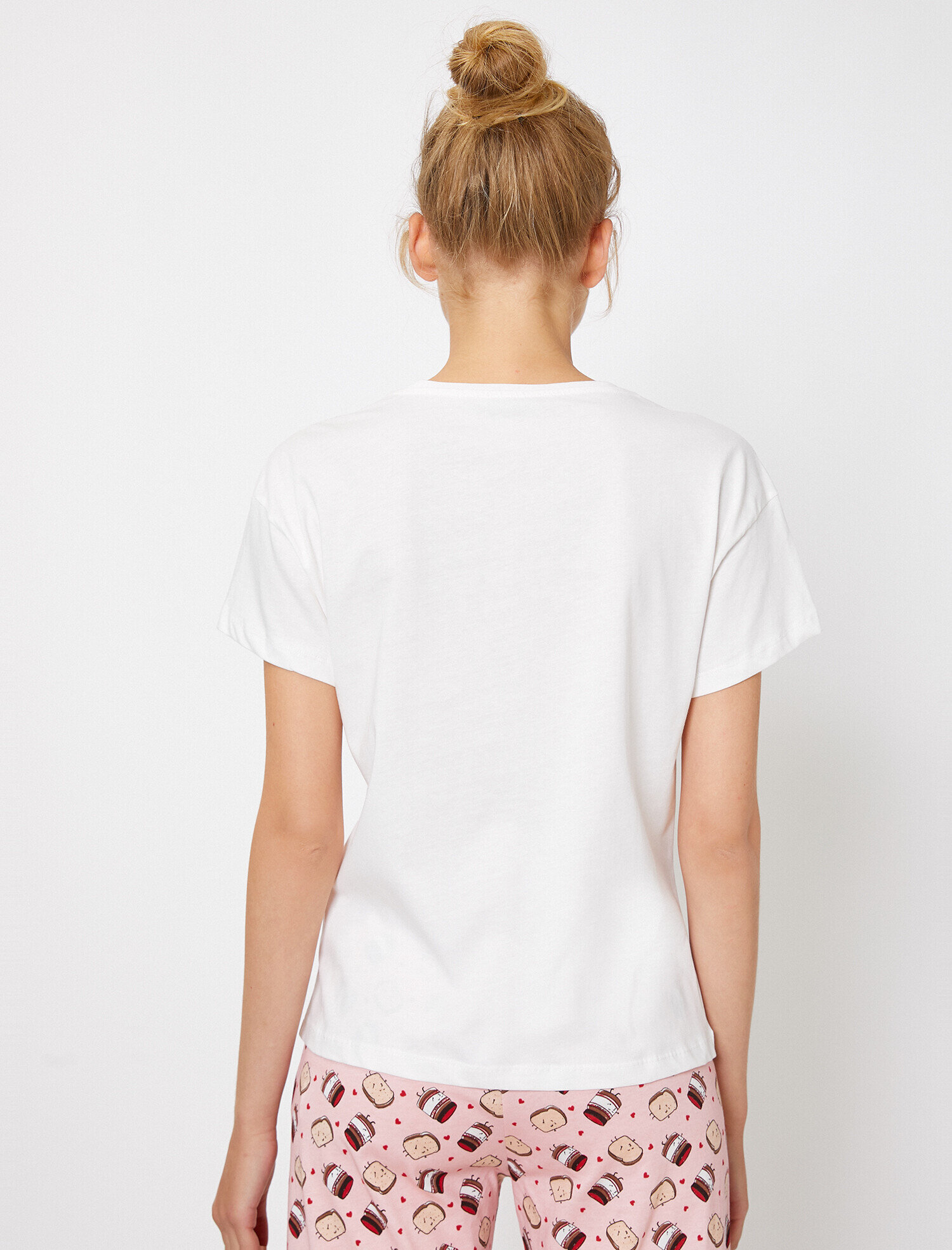   Yazılı Baskılı Pijama Takımı