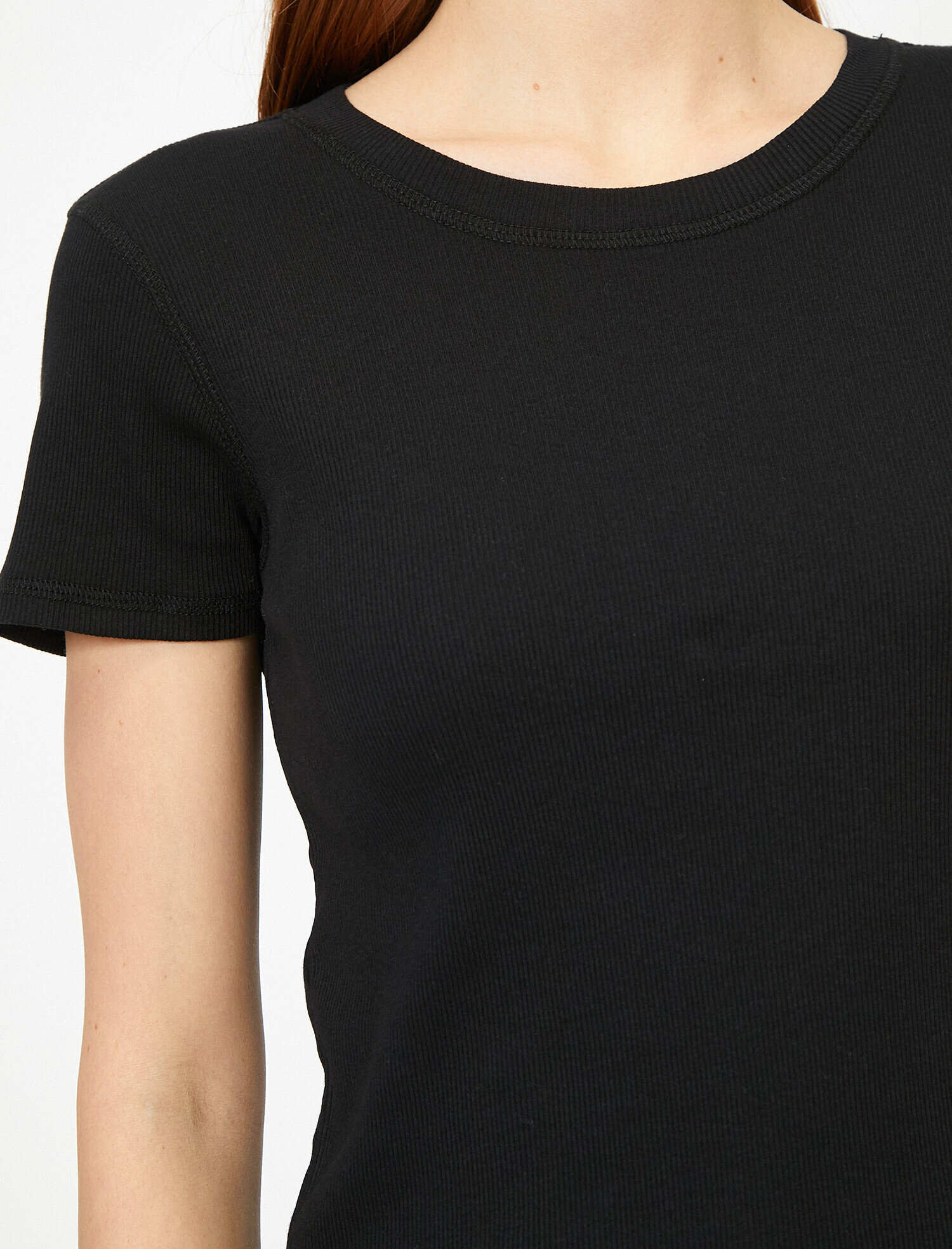   Bisiklet Yaka Dar Kesim Tişört