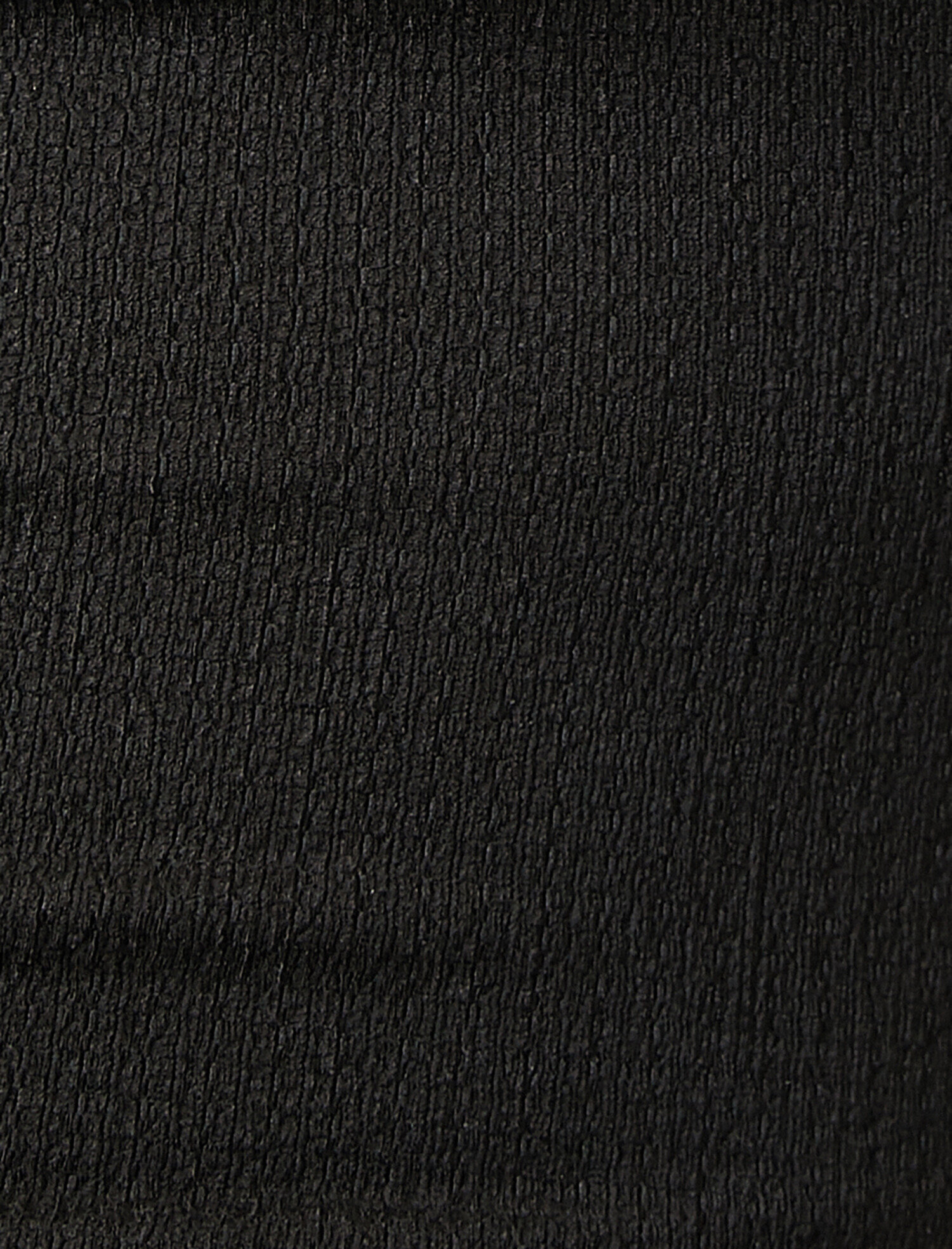   Kare Yaka Dar Kesim Tişört