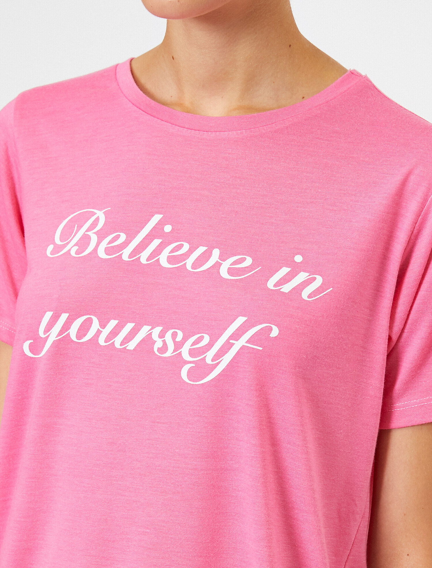   Kısa Kollu Baskılı Tişört