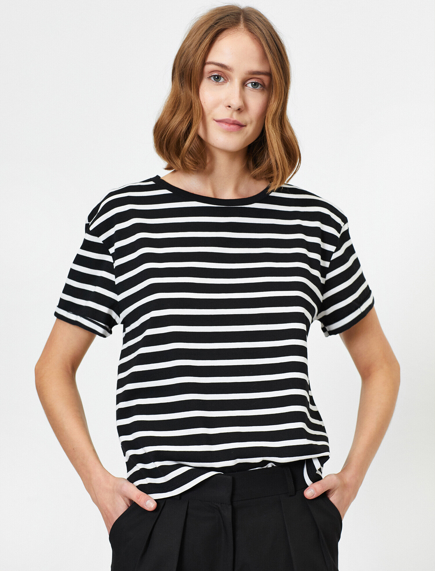   Bol Kesim Çizgili Tişört