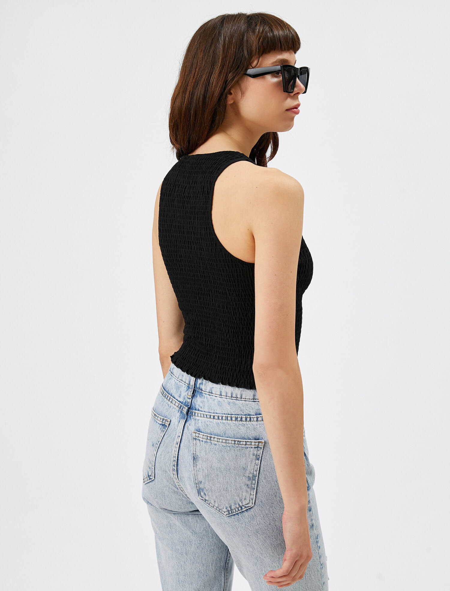   Kolsuz Halter Yaka Atlet