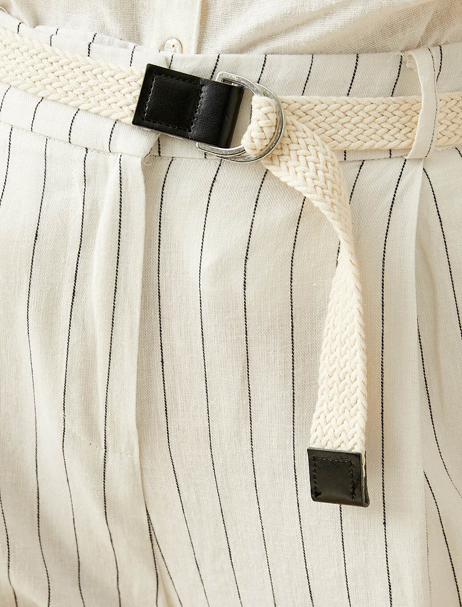   Kemer Detaylı Keten Karışımlı Pantolon