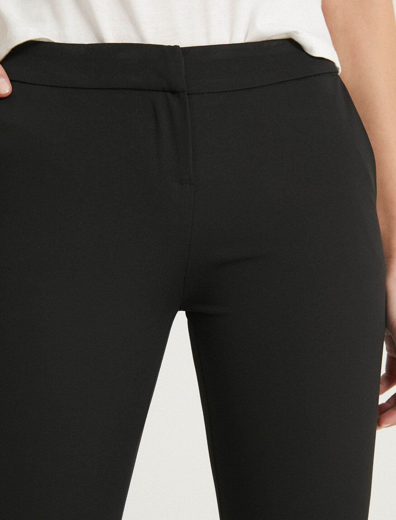   Cep Detaylı Basic Pantolon