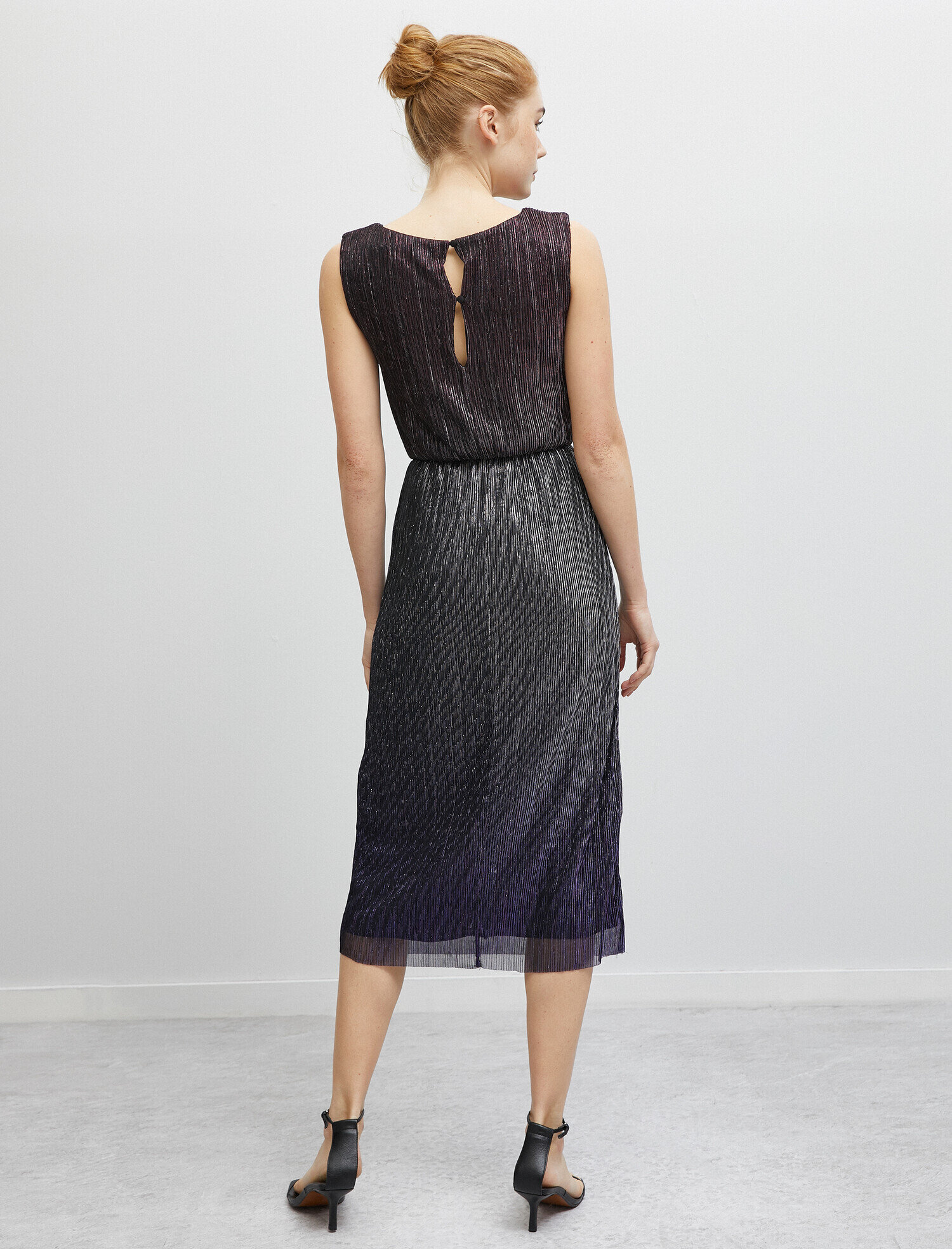   Pileli  Abiye Elbise Kolsuz  Metalik