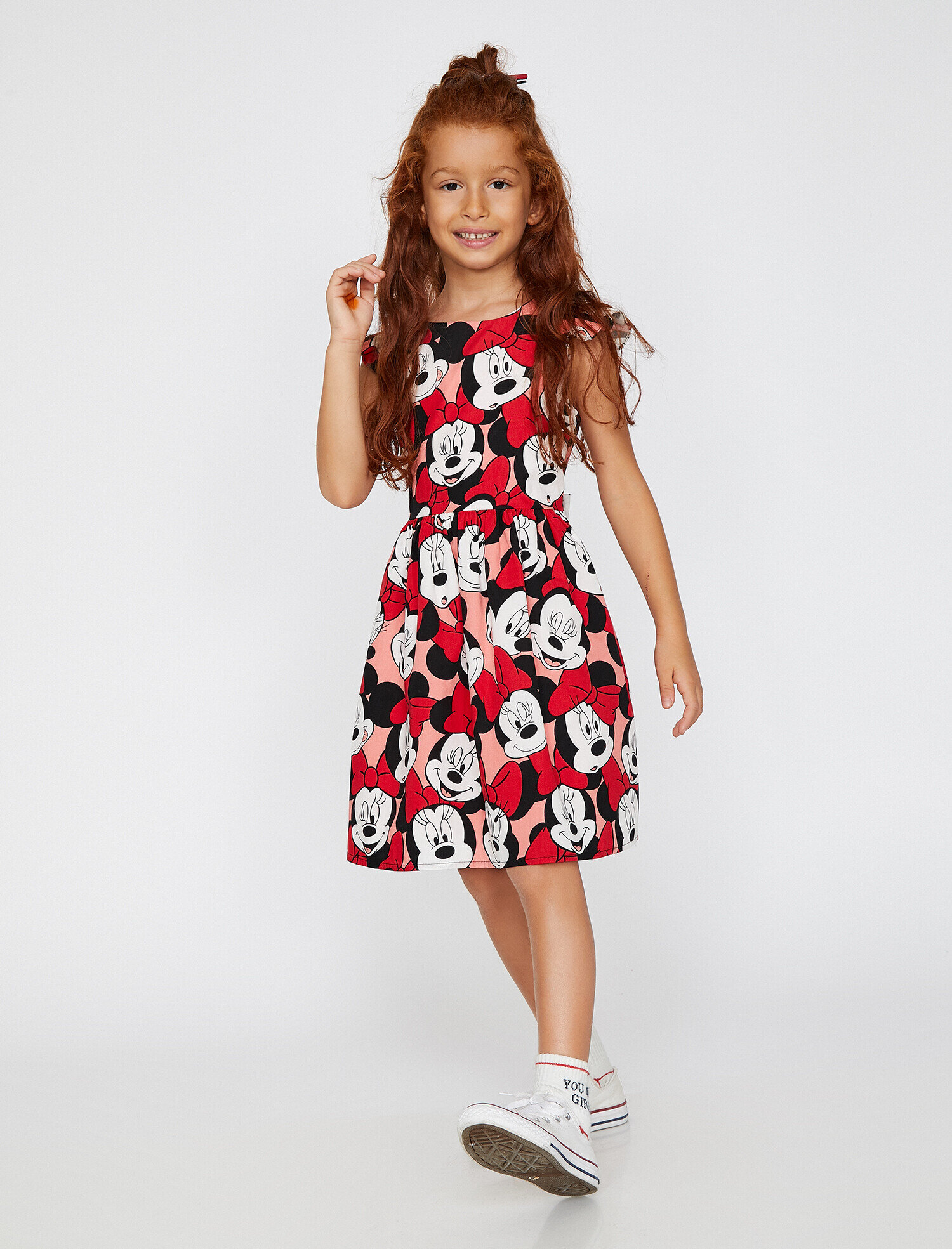 Kız Çocuk Minnie Lisanslı Baskılı Poplin Kumaştan Sırt Detaylı Orta Boy Elbise