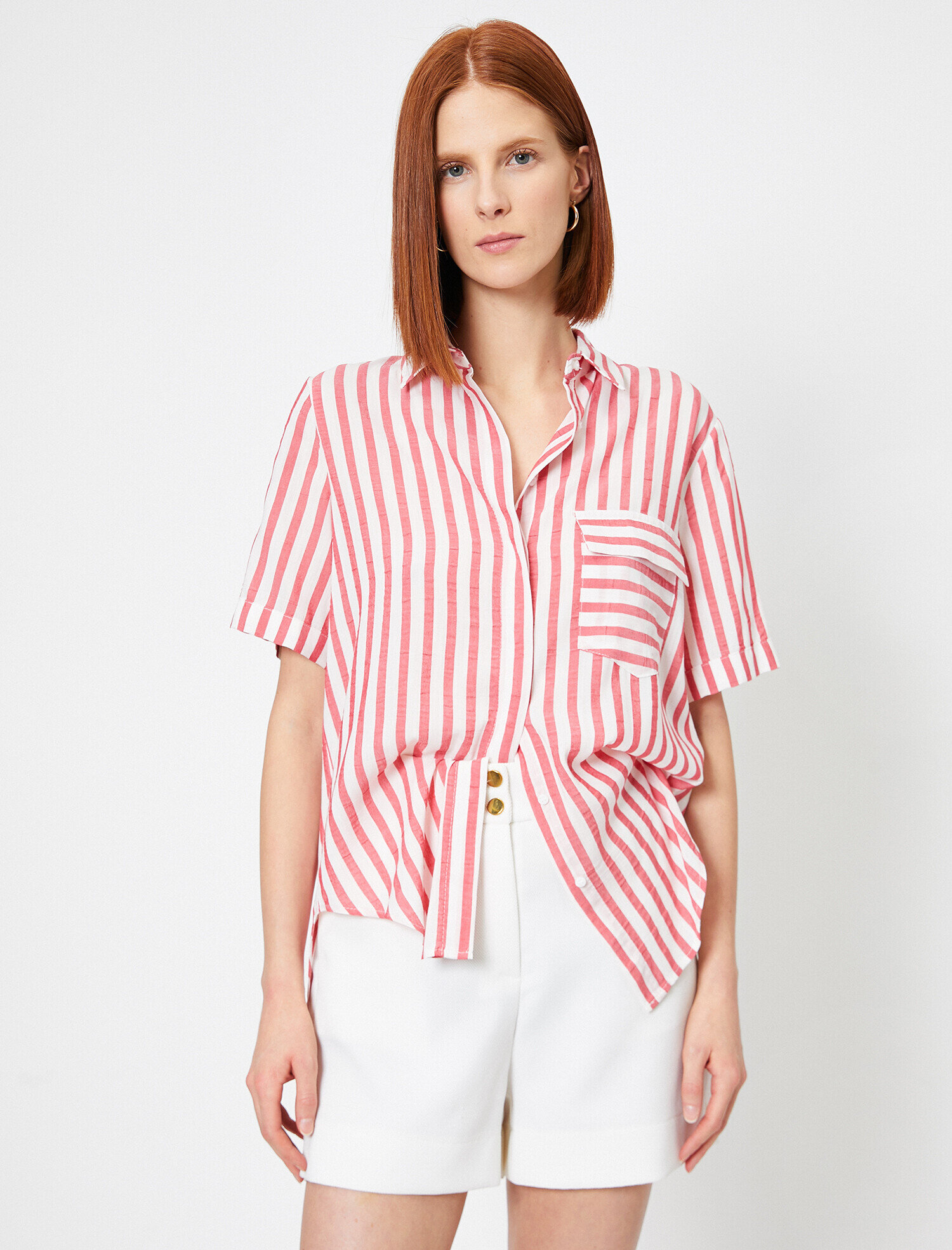   Cep Detaylı Çizgili Gömlek