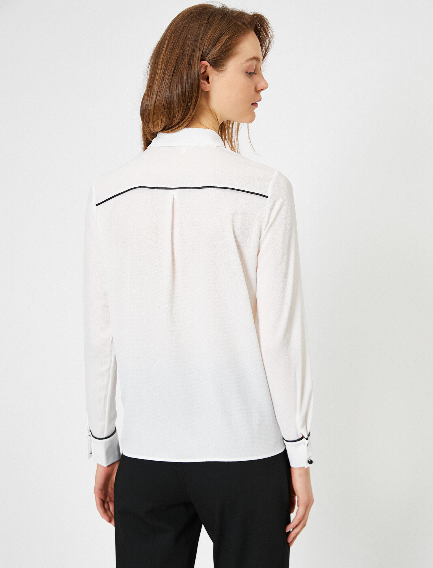   Suni Deri Detaylı Uzun Kollu Gömlek