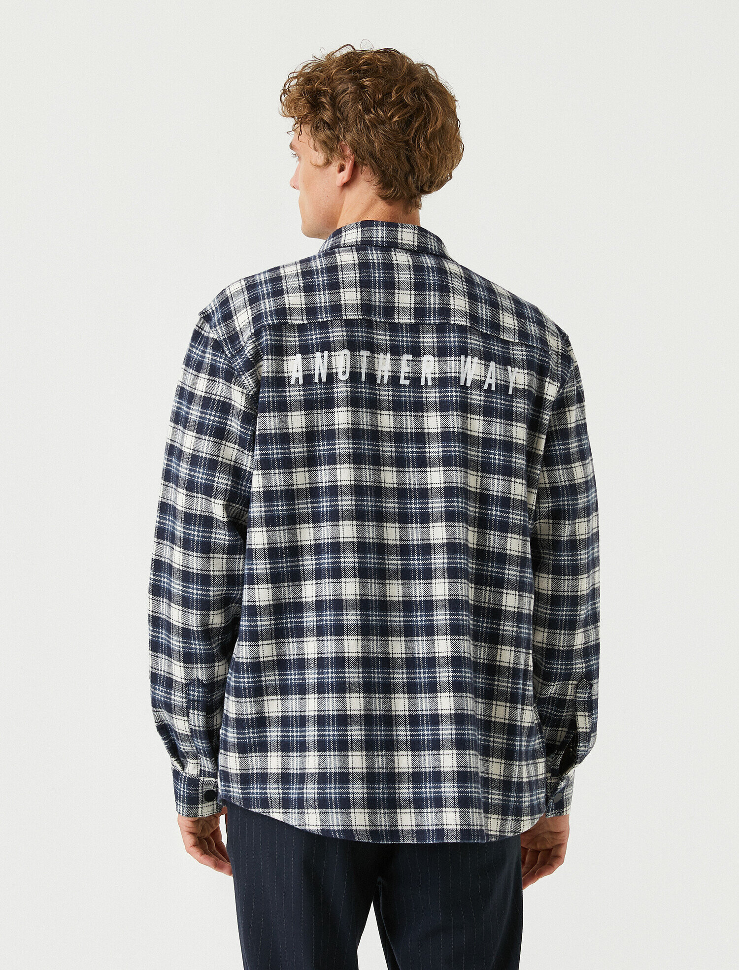   Arkası Baskılı Ekose Gömlek