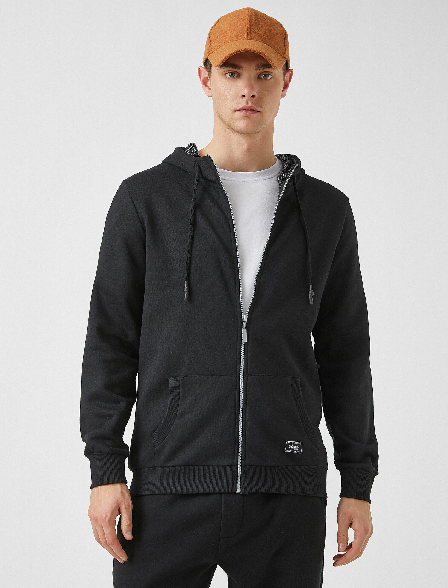 Kapüşonlu Fermuarlı Sweatshirt