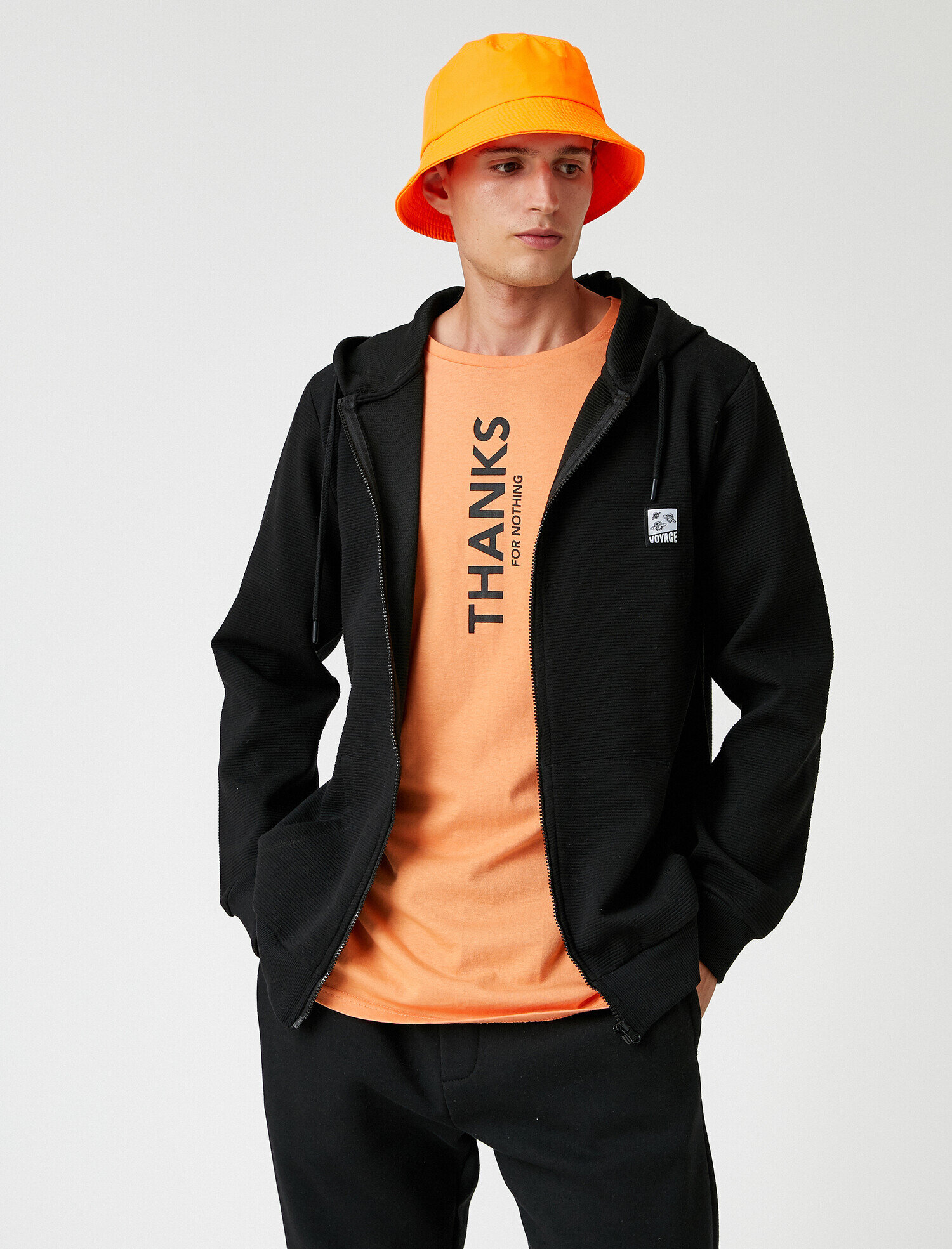   Önü Fermuarlı Sweatshirt Kapüşonlu