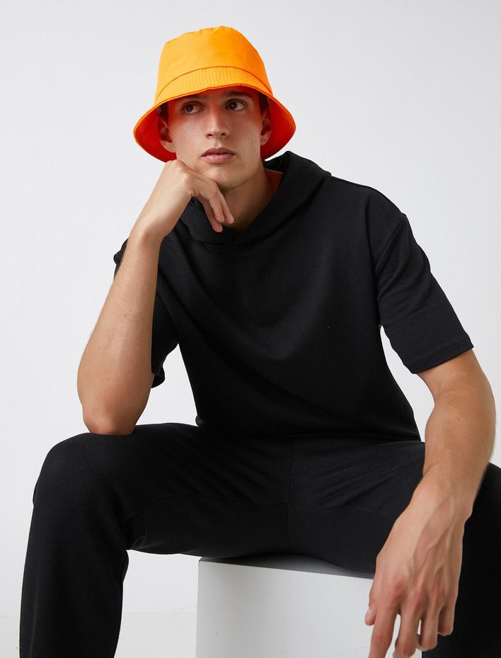  Kısa Kollu Kapüşonlu Sweatshirt