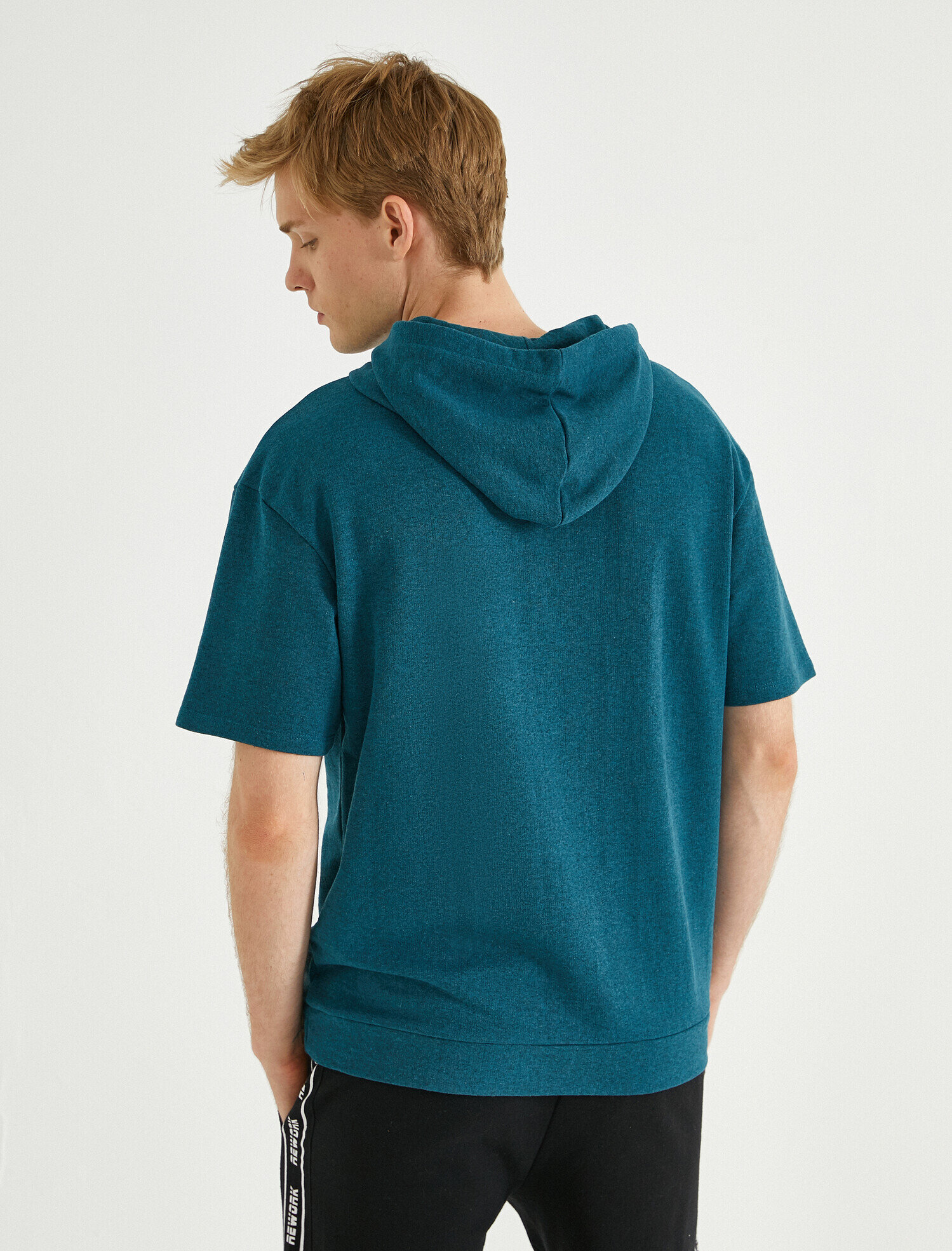   Kapşonlu Kısa Kollu Sweatshirt