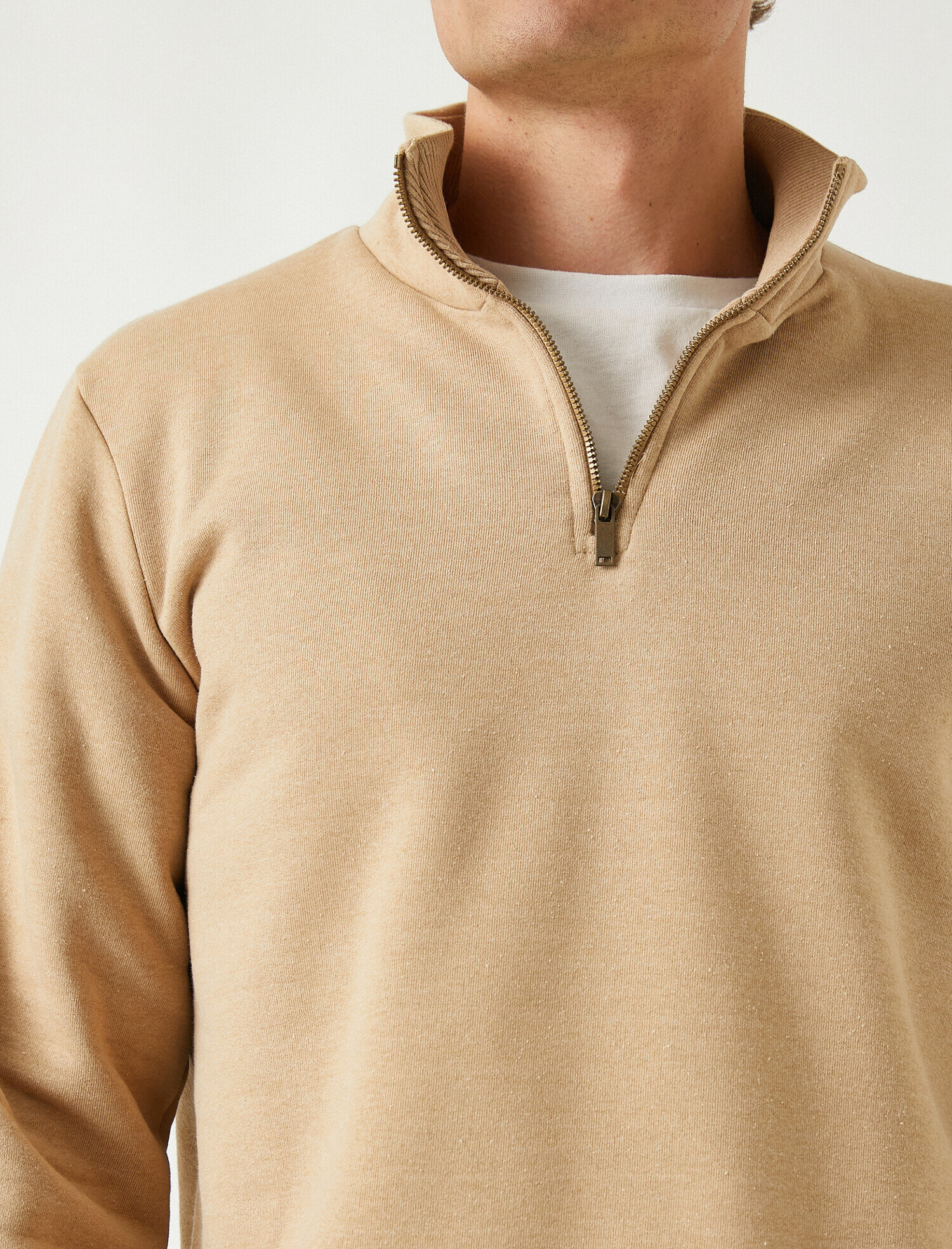   Yarım Fermuarlı Basic Sweatshirt
