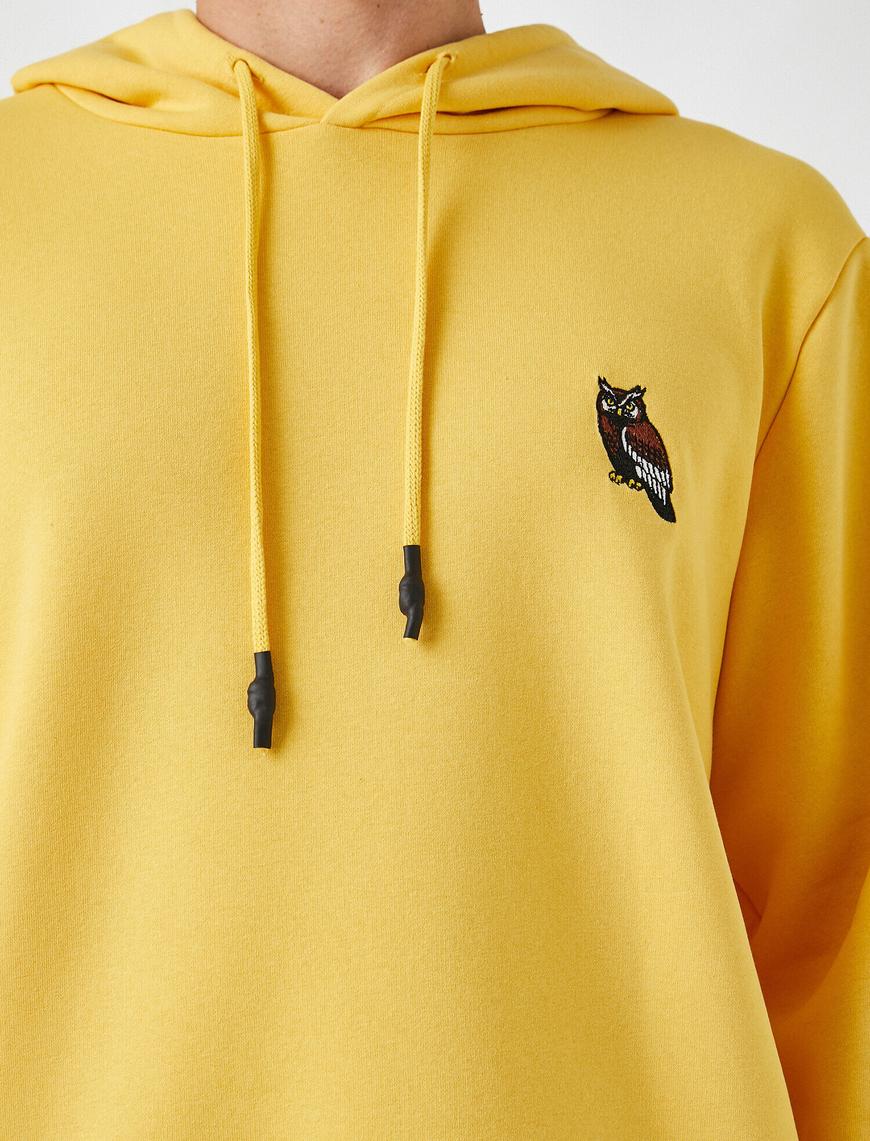   Baykuş İşlemeli Kapüşonlu Sweatshirt