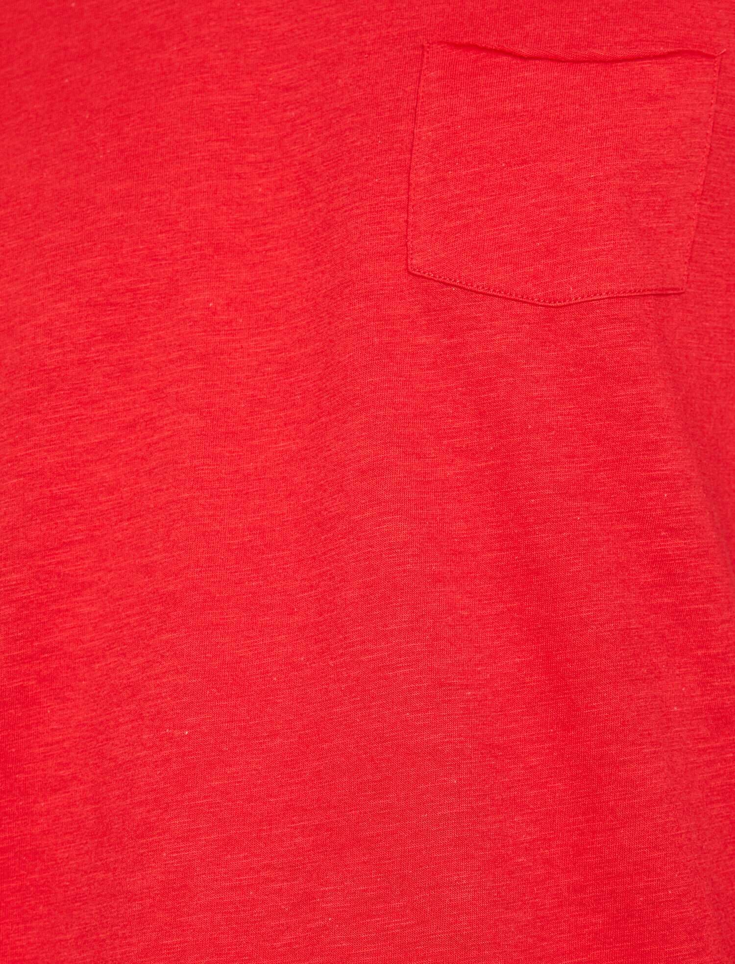   Cep Detaylı Tişört