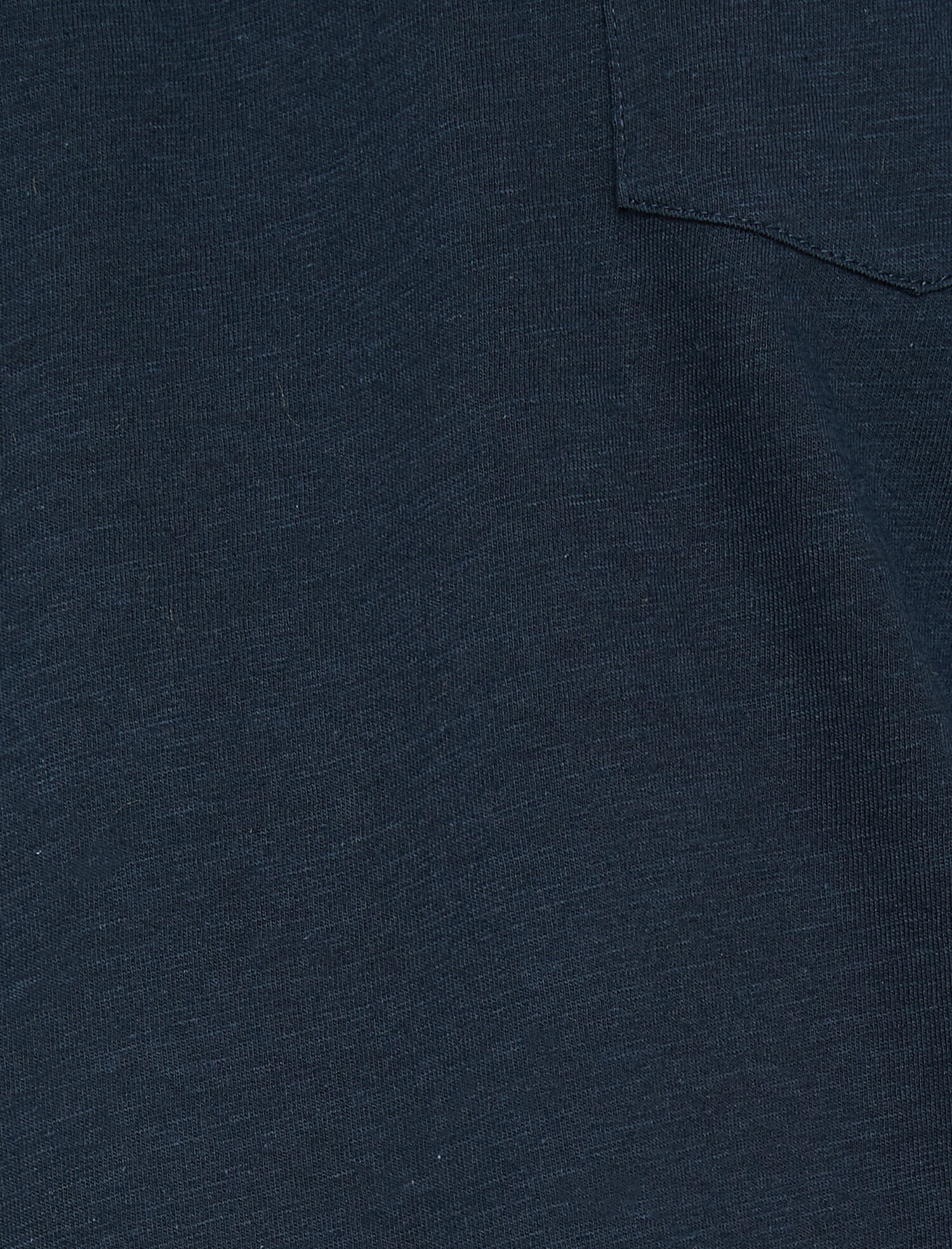   Cep Detaylı Tişört