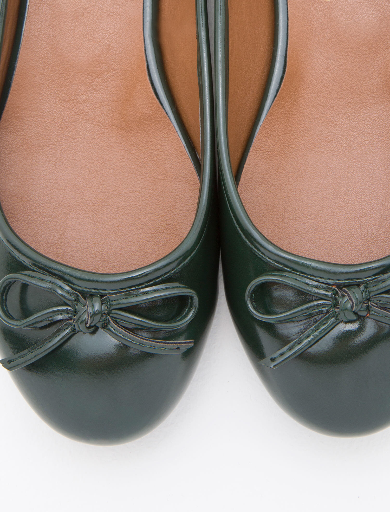  Kadın Fiyonk Detaylı Babet