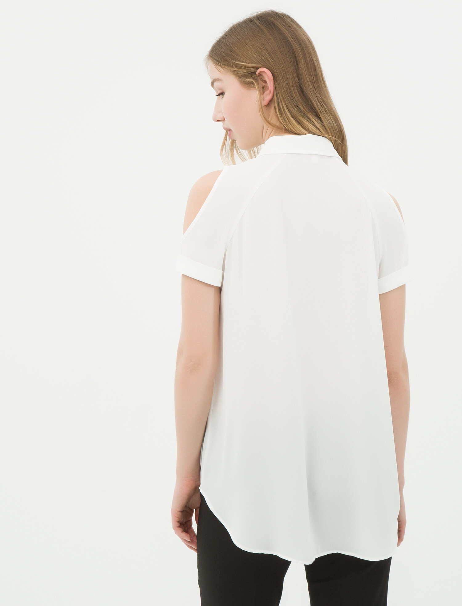   Kısa Kollu Gömlek Pencere Detaylı