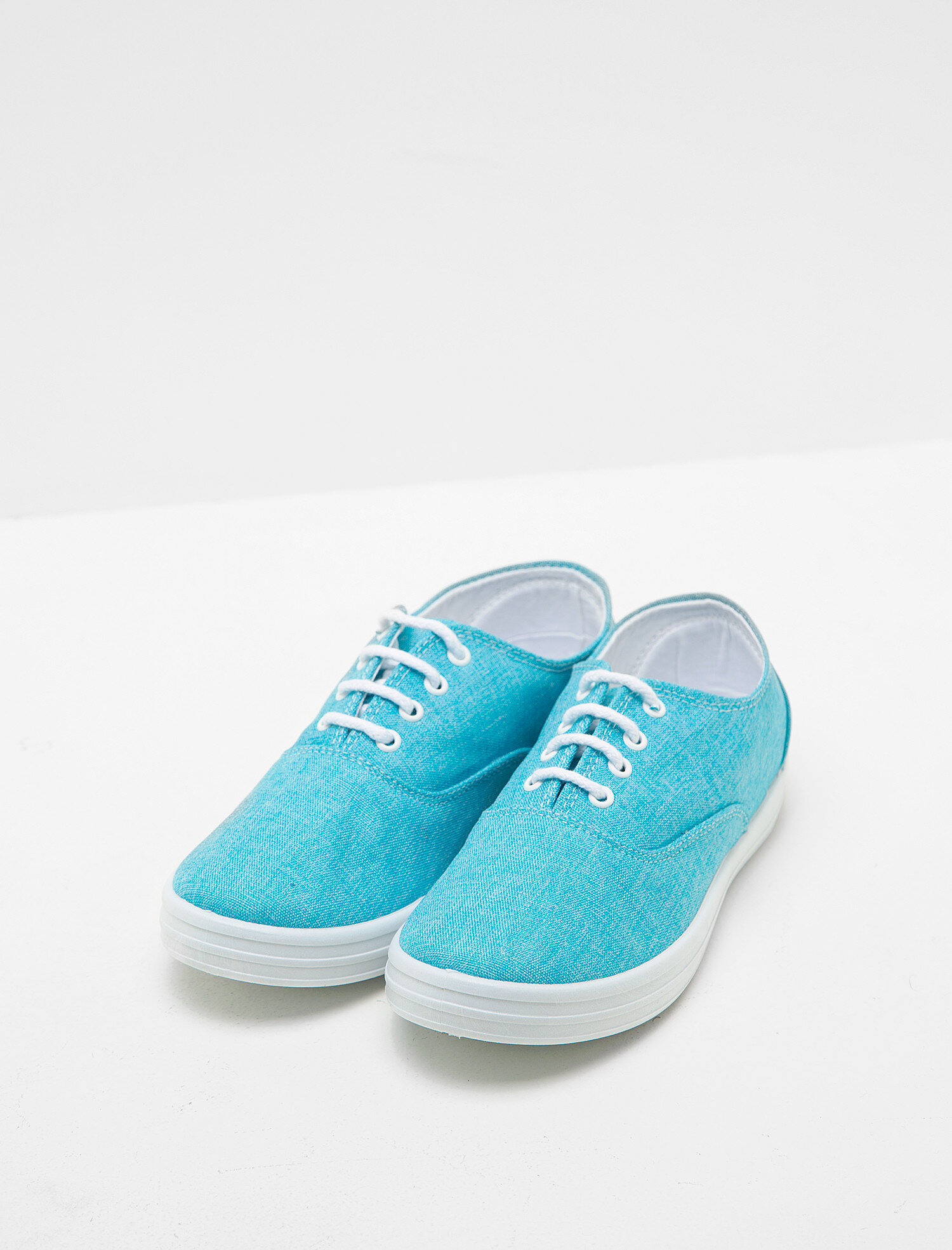  Kadın Bağcıklı Spor Ayakkabı