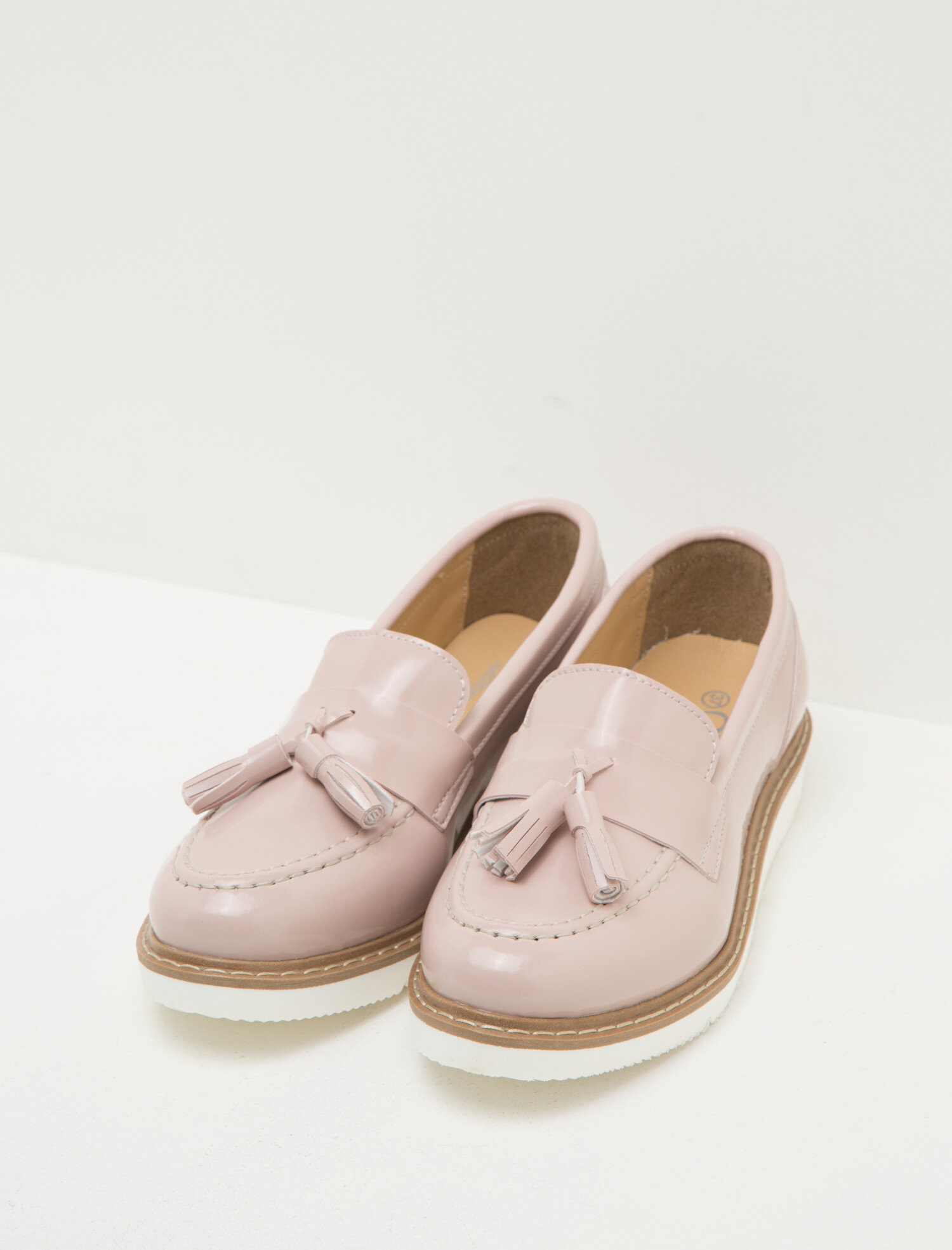  Kadın Fiyonk Detaylı Ayakkabı