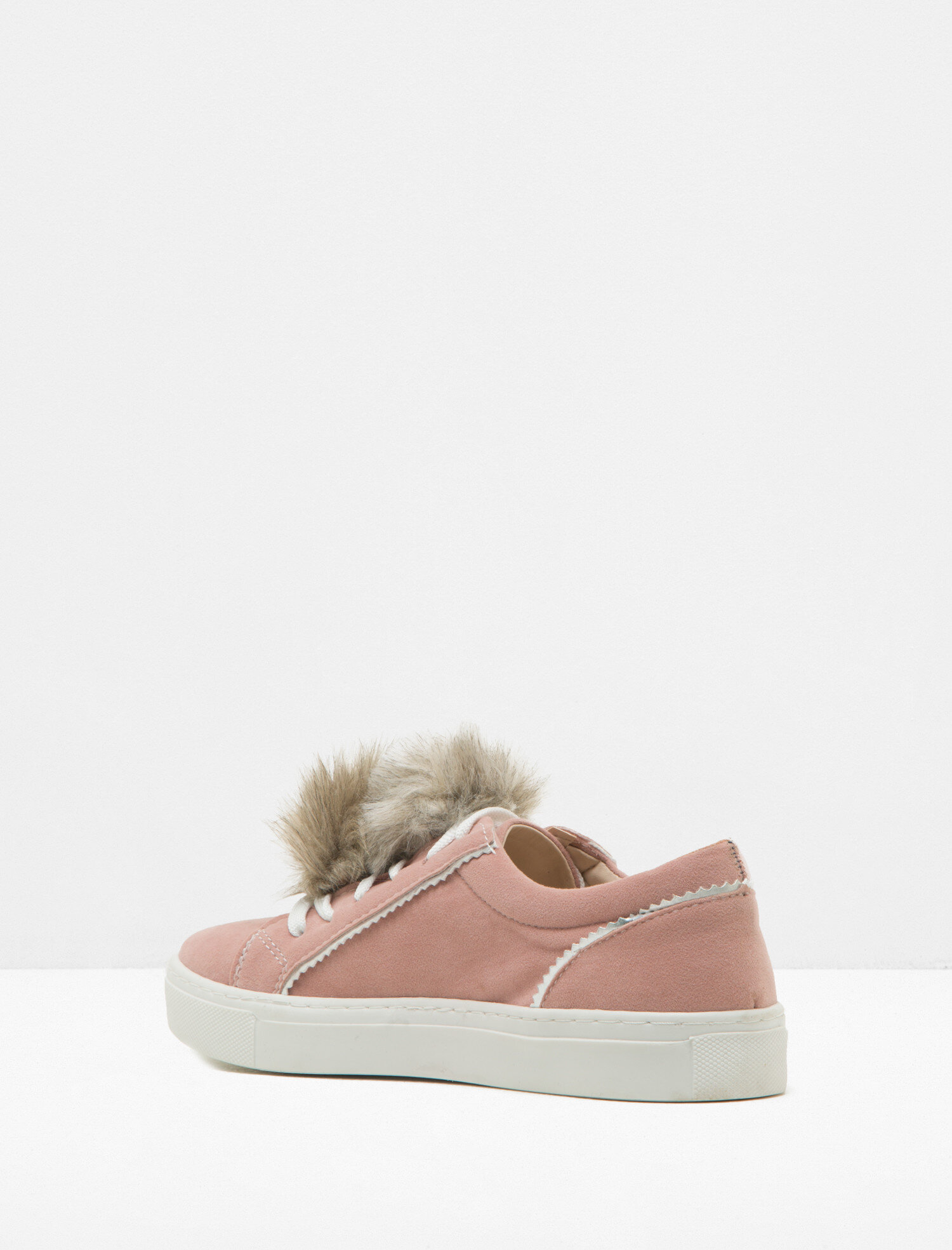  Kadın Bağcıklı Spor Ayakkabı