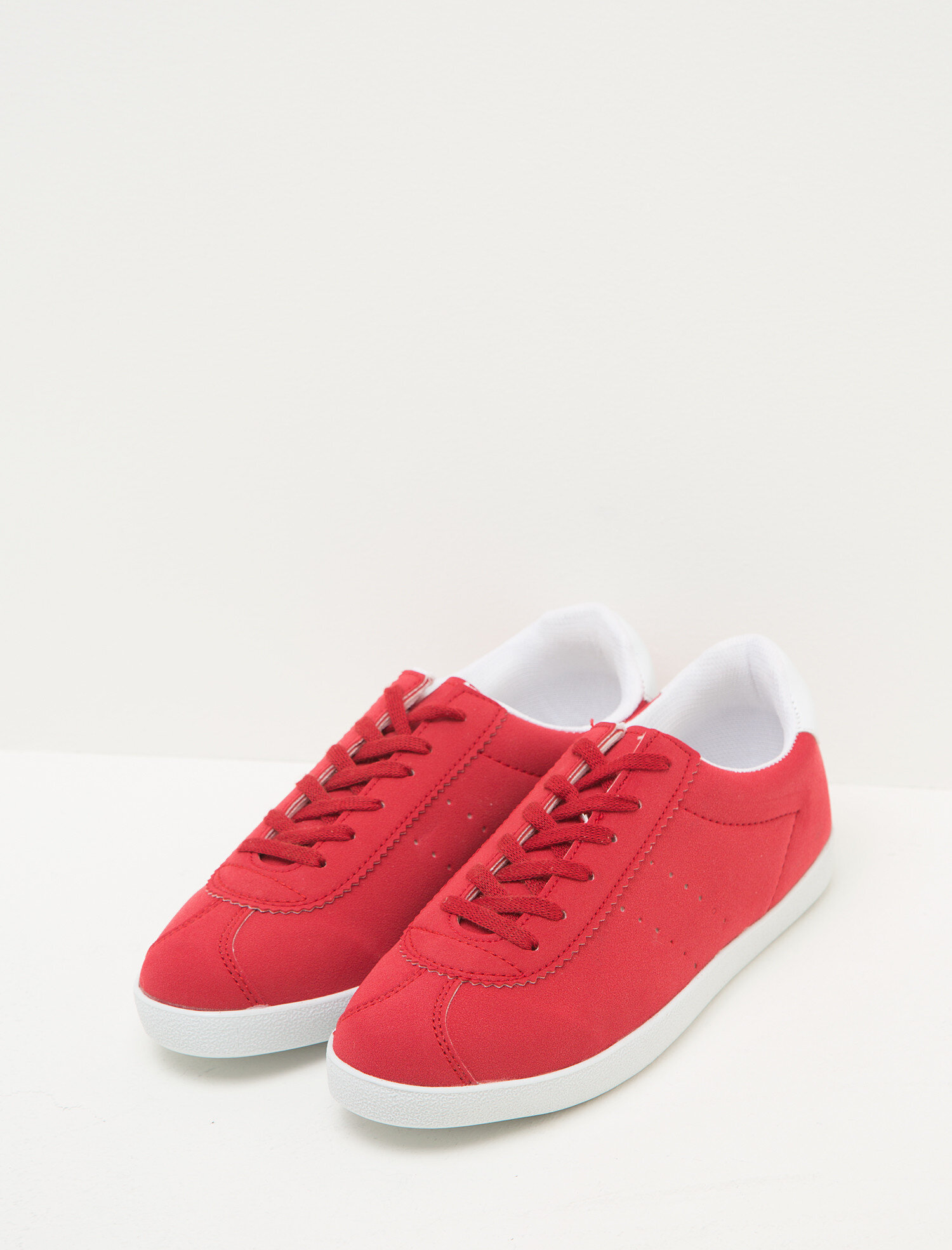  Kadın Bağcıklı Spor Ayakkabı