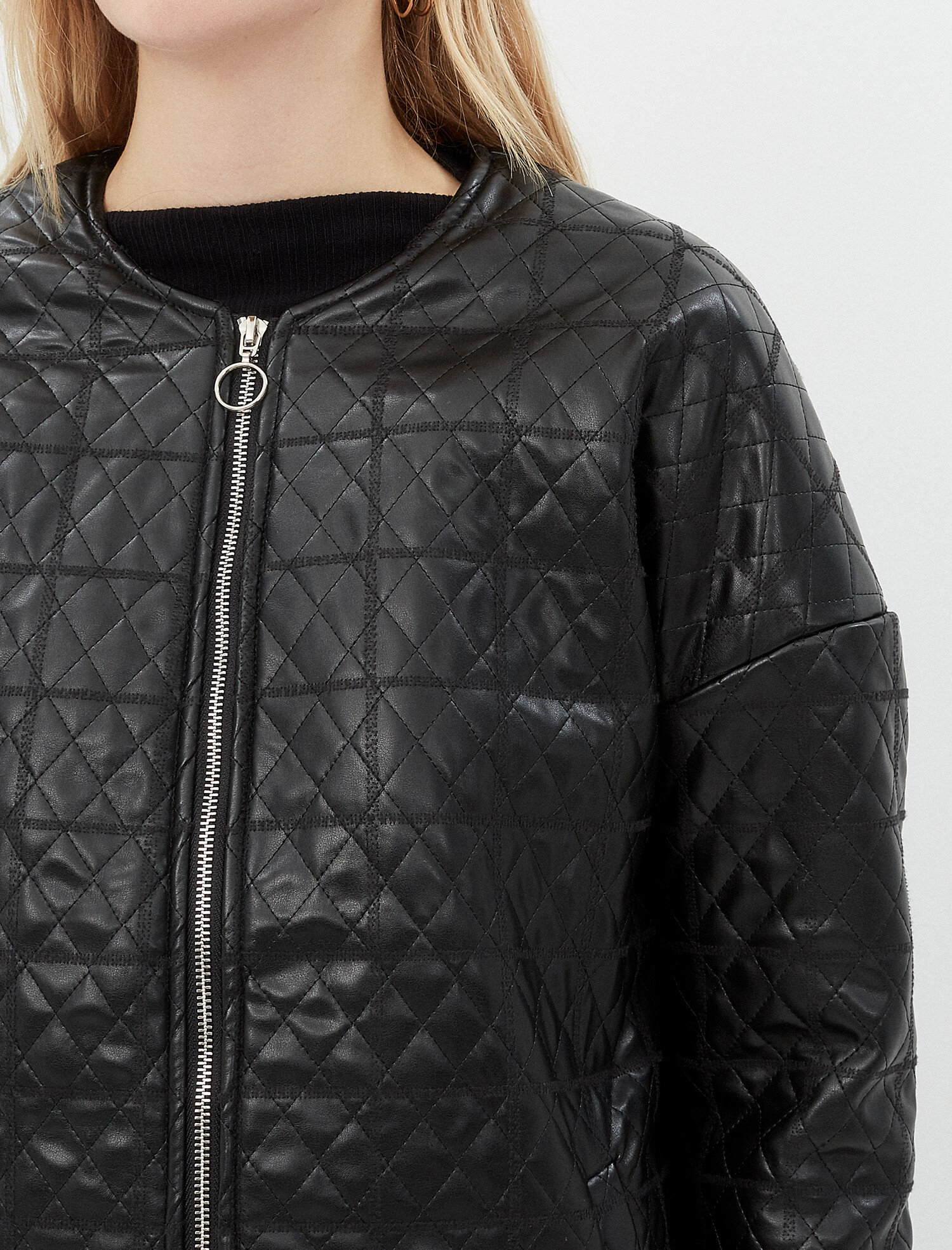   Deri Görünümlü Kaban