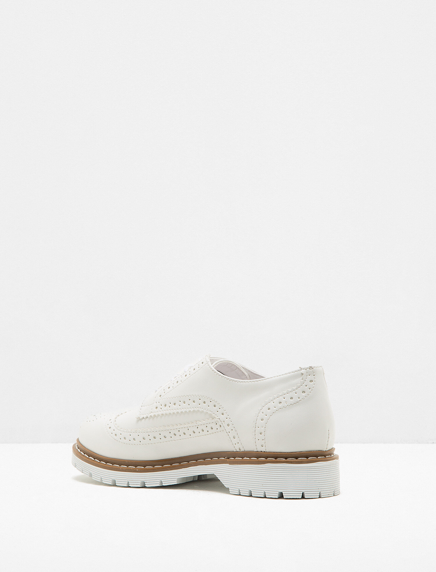  Kadın Bağcıklı Ayakkabı